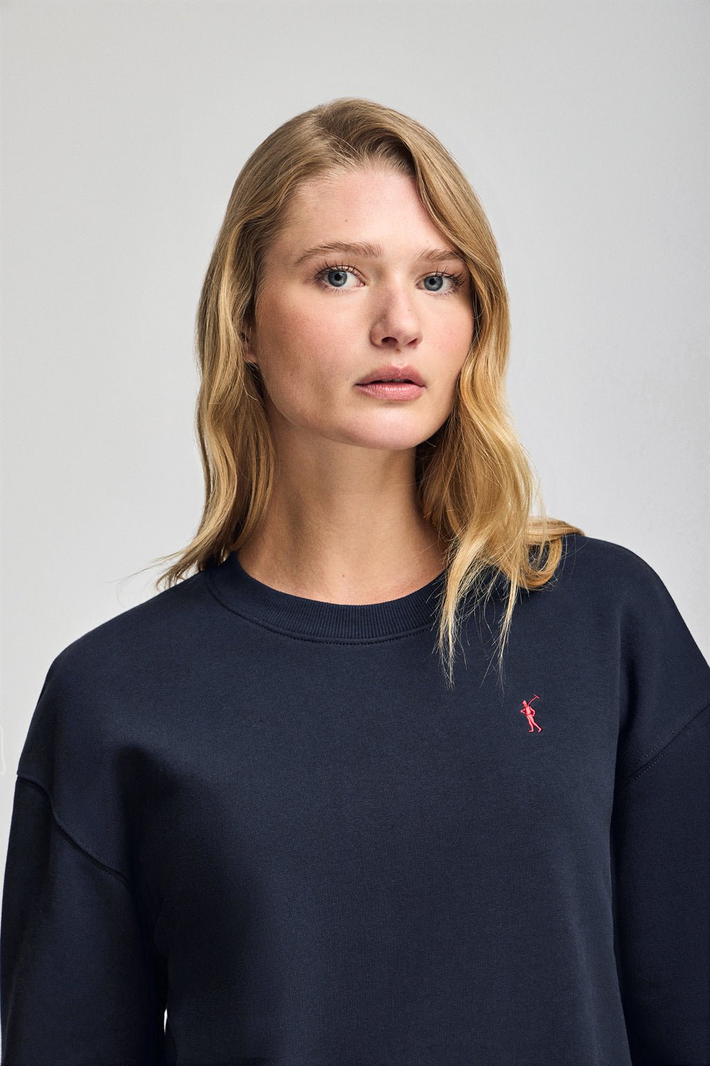 Sweatshirt marineblau mit Rundkragen und Rigby Go Stickerei