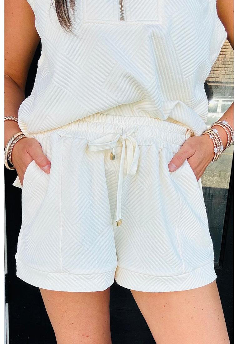 Thumbnail - Weißes strukturiertes Halbzip-Tanktop mit Kordelzug-Shorts-Set
