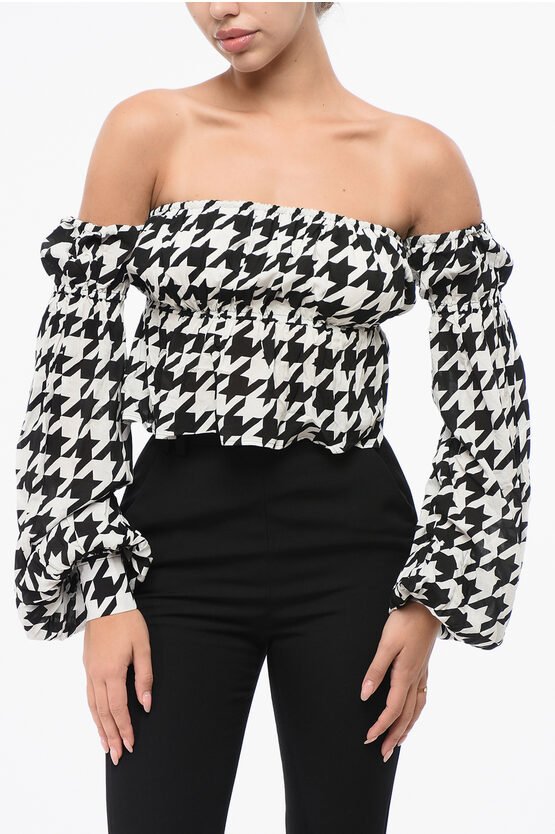 Cold-Shoulder-Top mit Hahnentritt-Motiv in Schwarz & Weiß