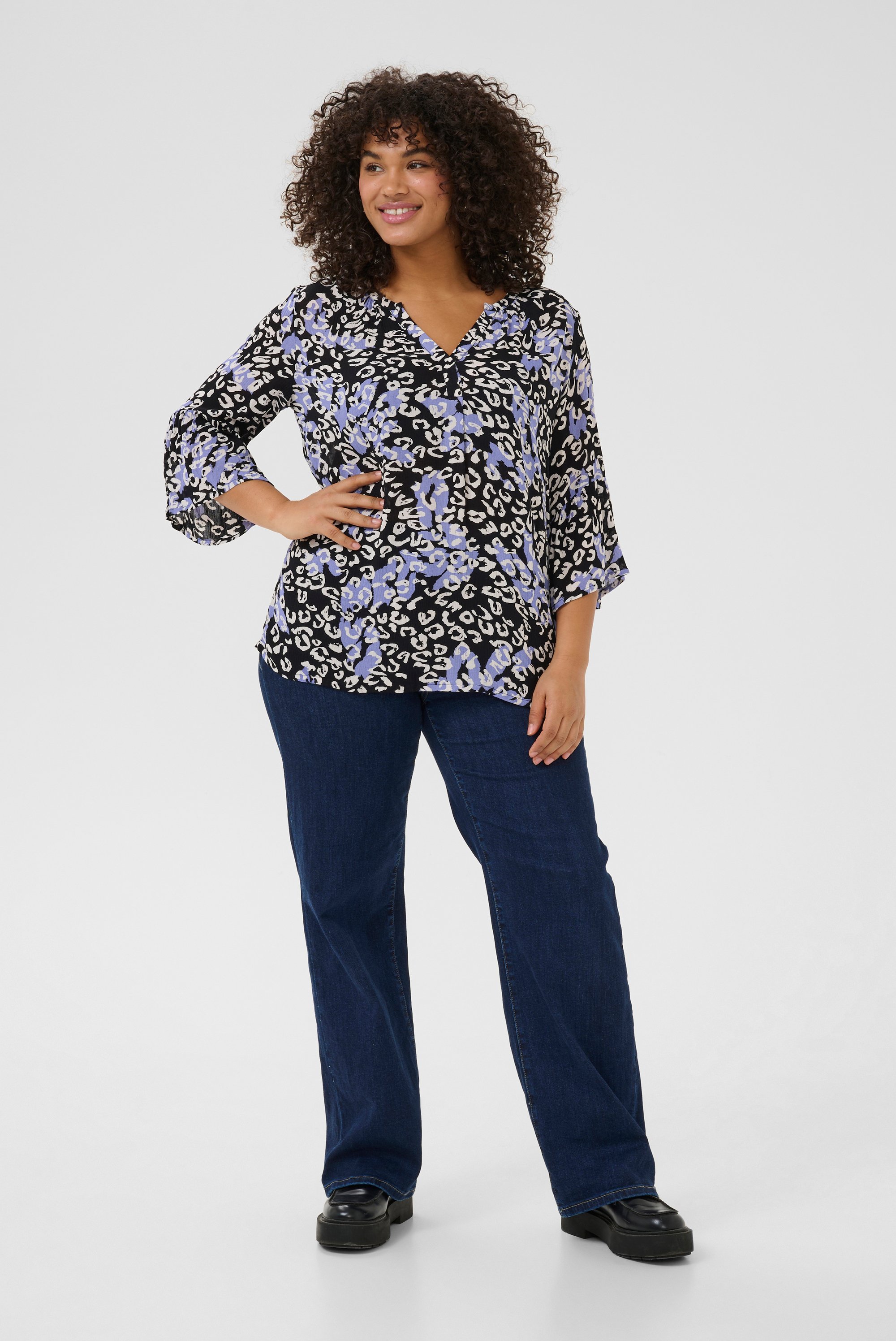 Kurzarm-Bluse Regular fit Blue Leopard