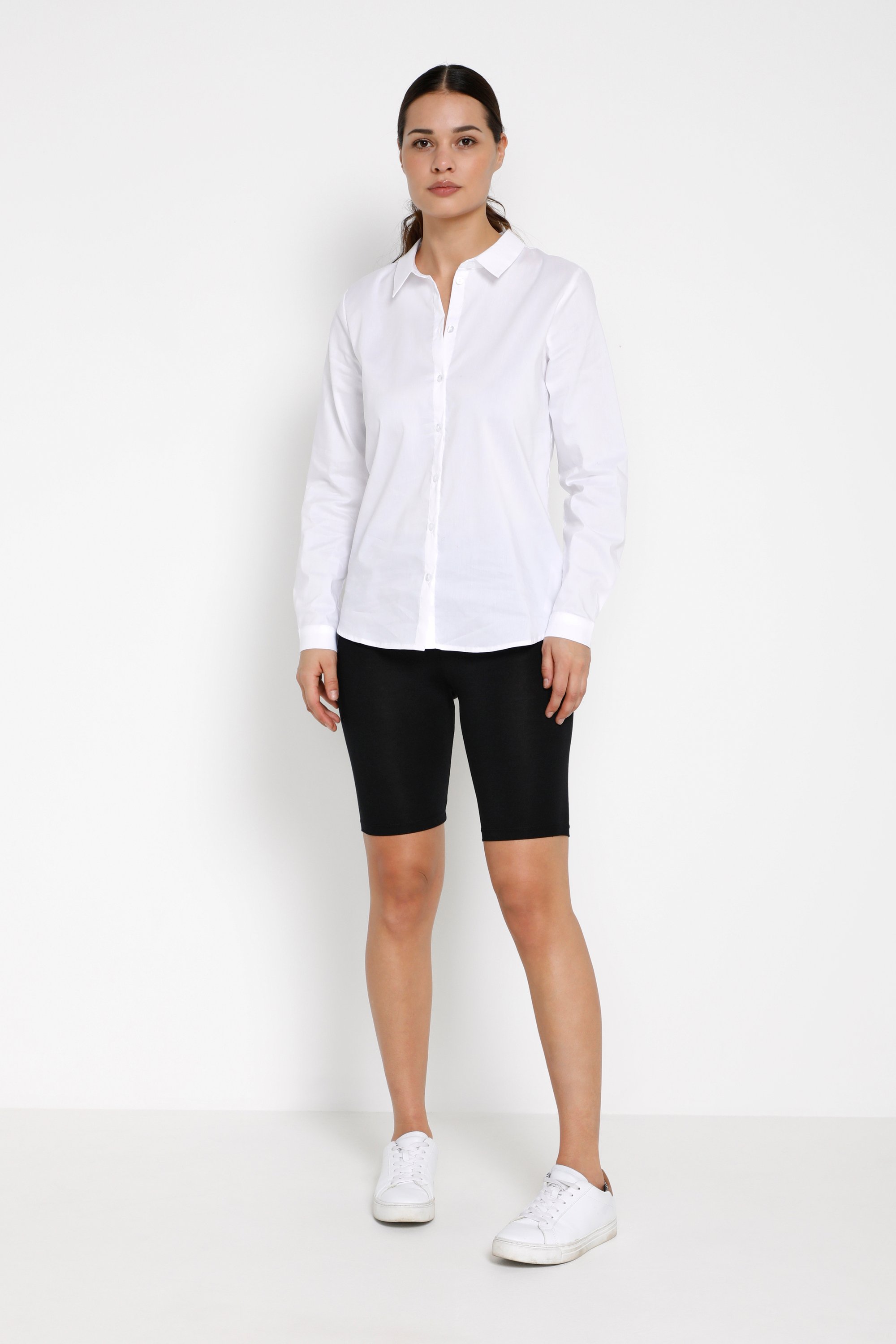 Shorts Skinny fit black