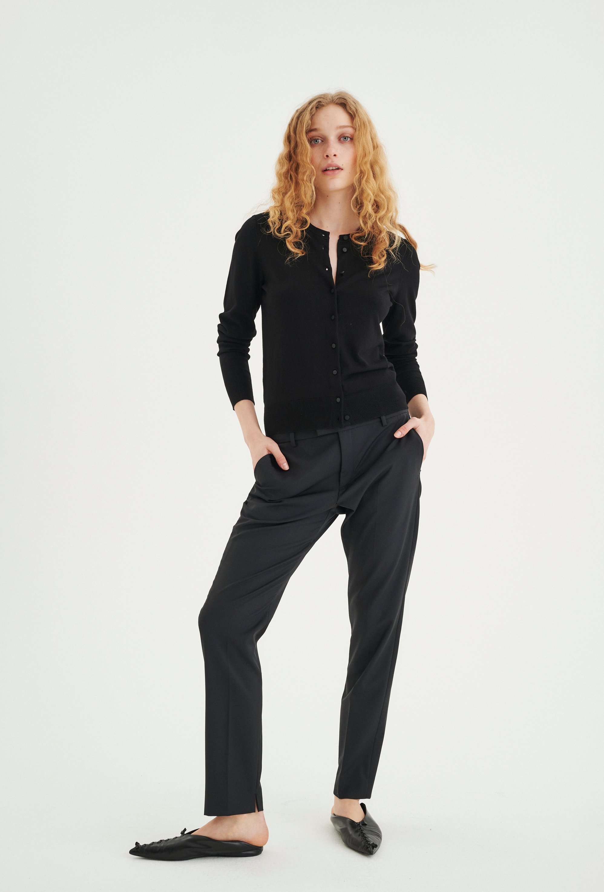 Strickjacke Gerade Passform black