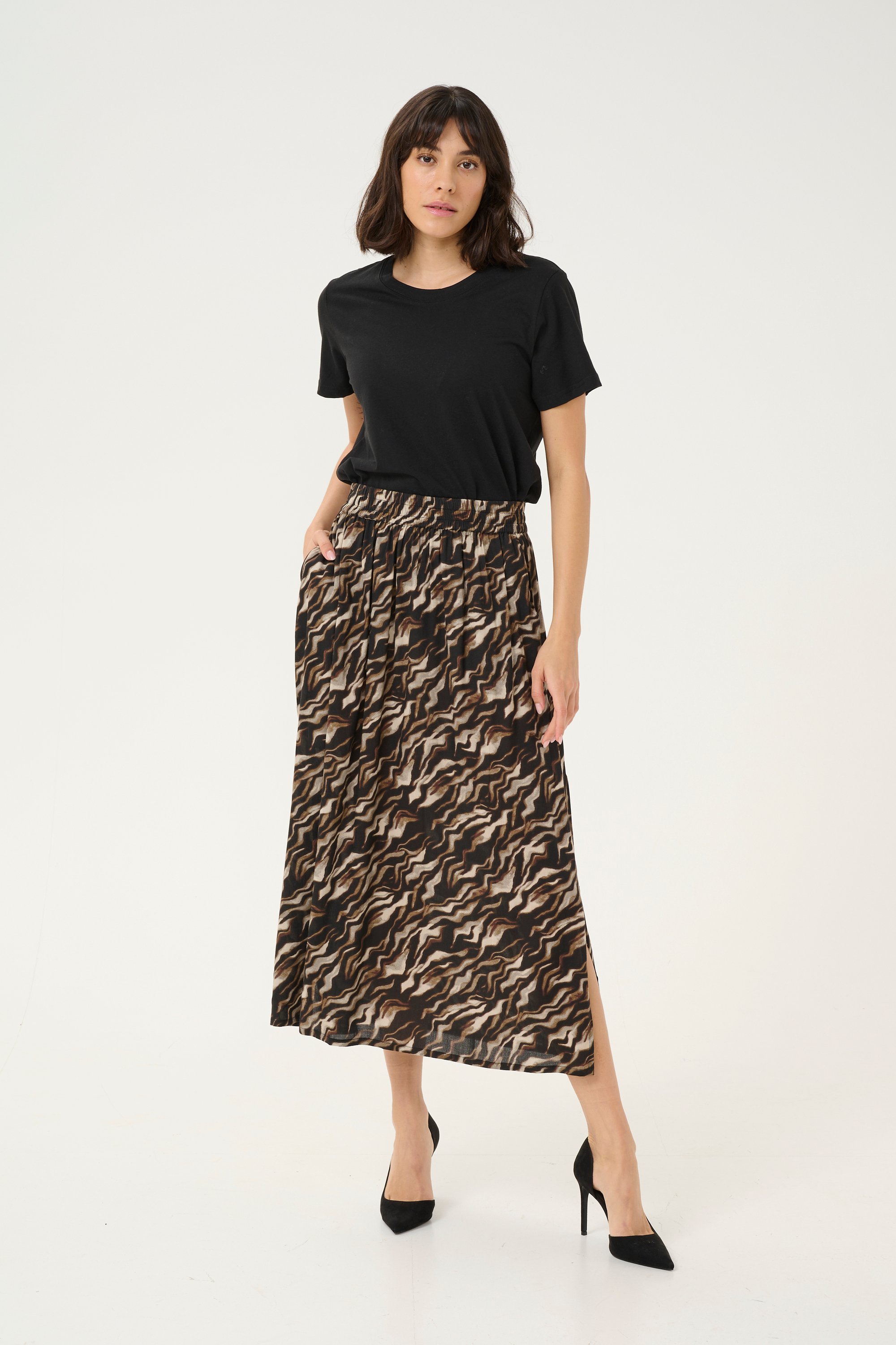 Rock A-shape Brown/Black Graphic Stroke black brown