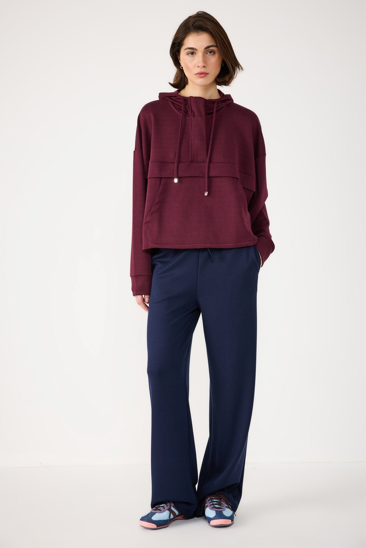 Weiches Sweatshirt mit halbem Reißverschluss und Taschen