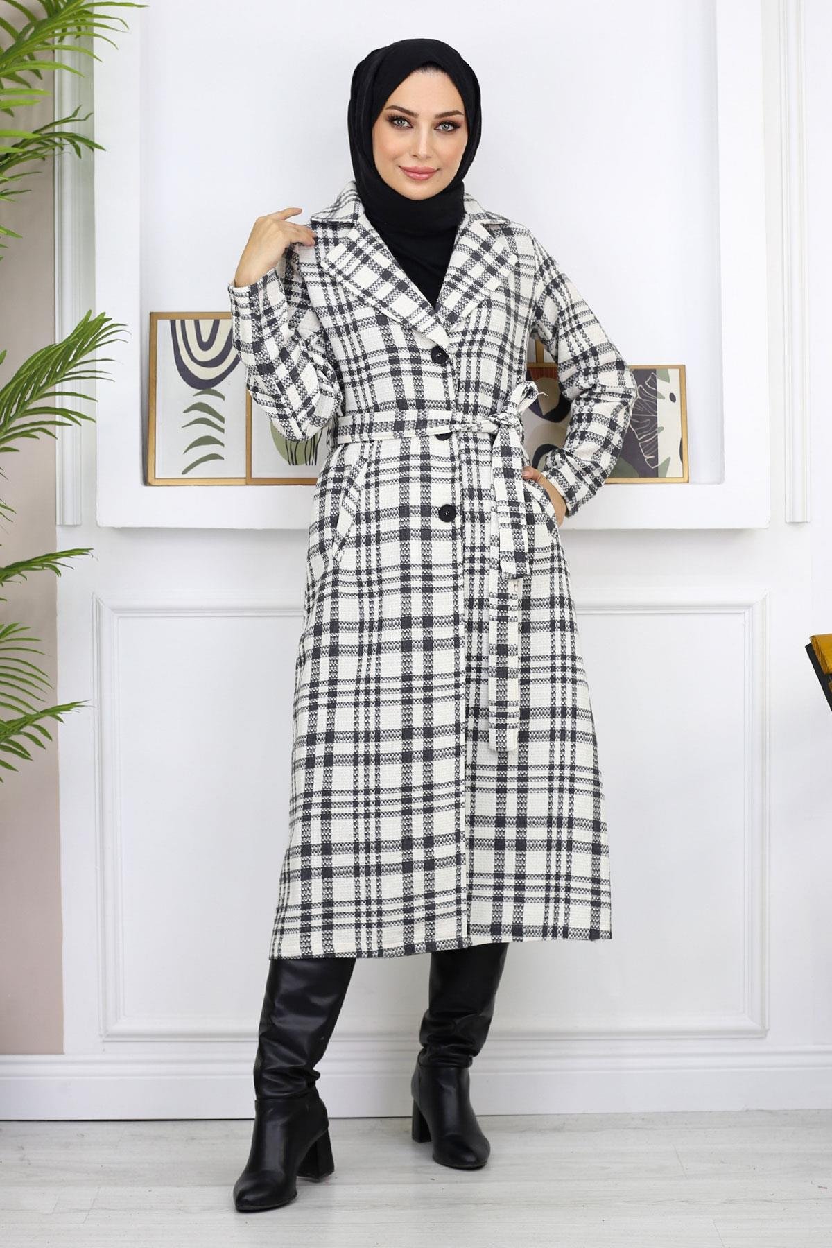 Karierte Mantel überprüft