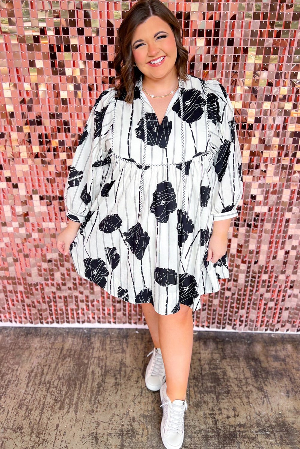 Thumbnail - Schwarzes Plus-Size Blumen 3/4 Puffärmel Spitzen-Oberteil Mini-Kleid