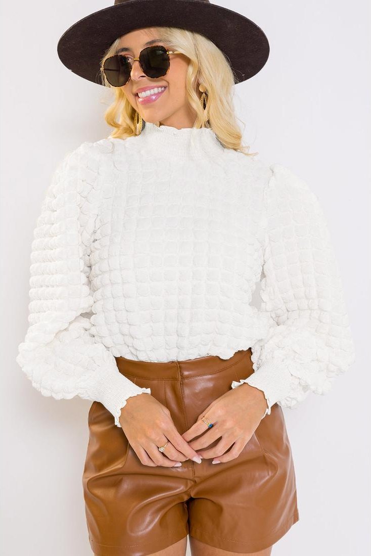 Thumbnail - Azura Exchange Weiße Texturierte Smocked Mock Neck Puffärmel Bluse