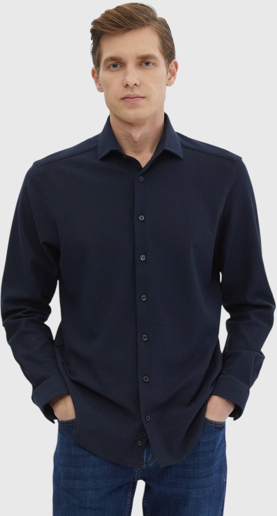 Gestreiftes Casual-Fit-Strickhemd aus 100 % Baumwolle