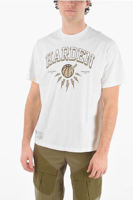 JAMES HARDEN x NEIL BARRETT T-Shirt mit Rundhalsausschnitt und Logo-Print in Beige