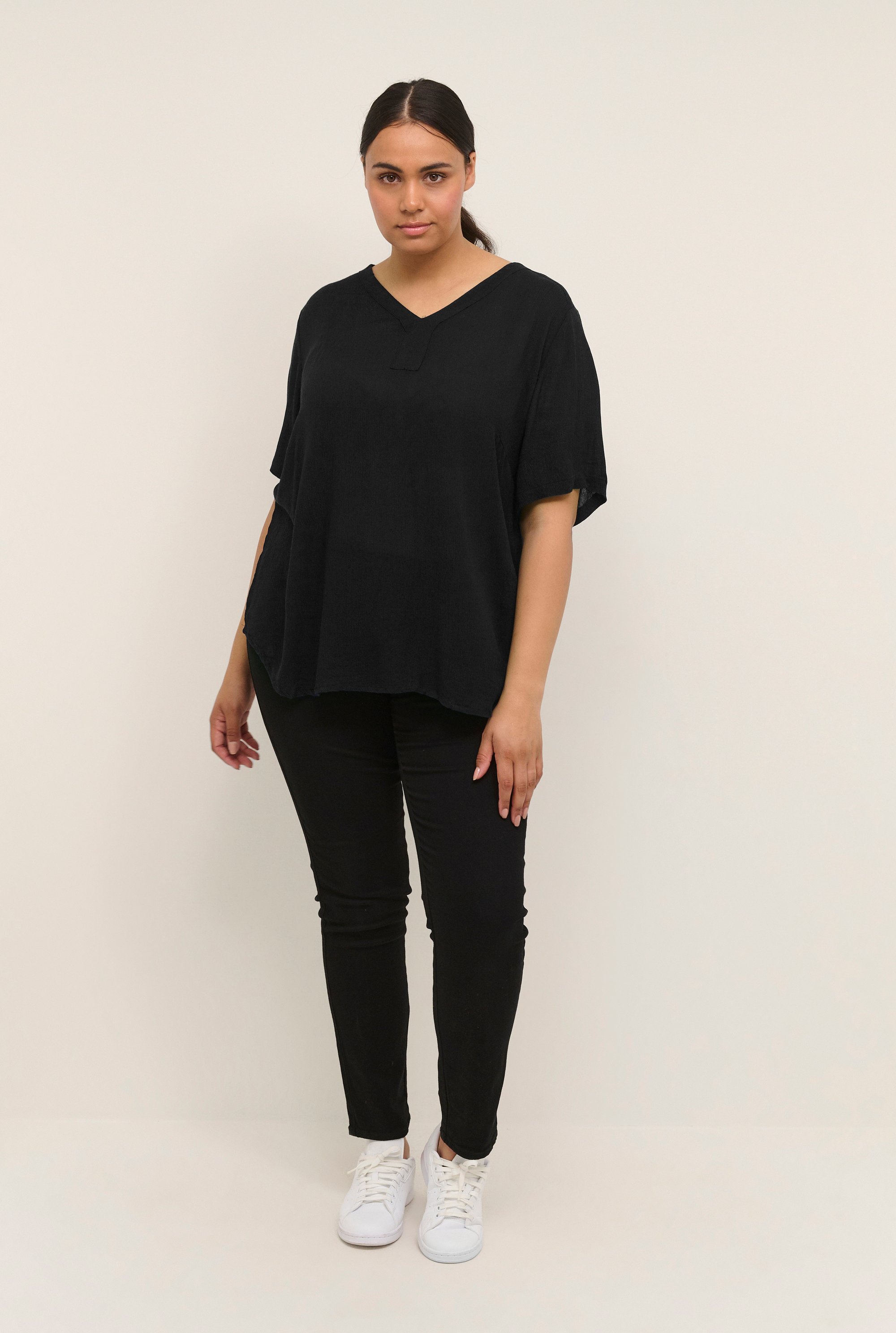 Kurzarm-Bluse Regular fit Black