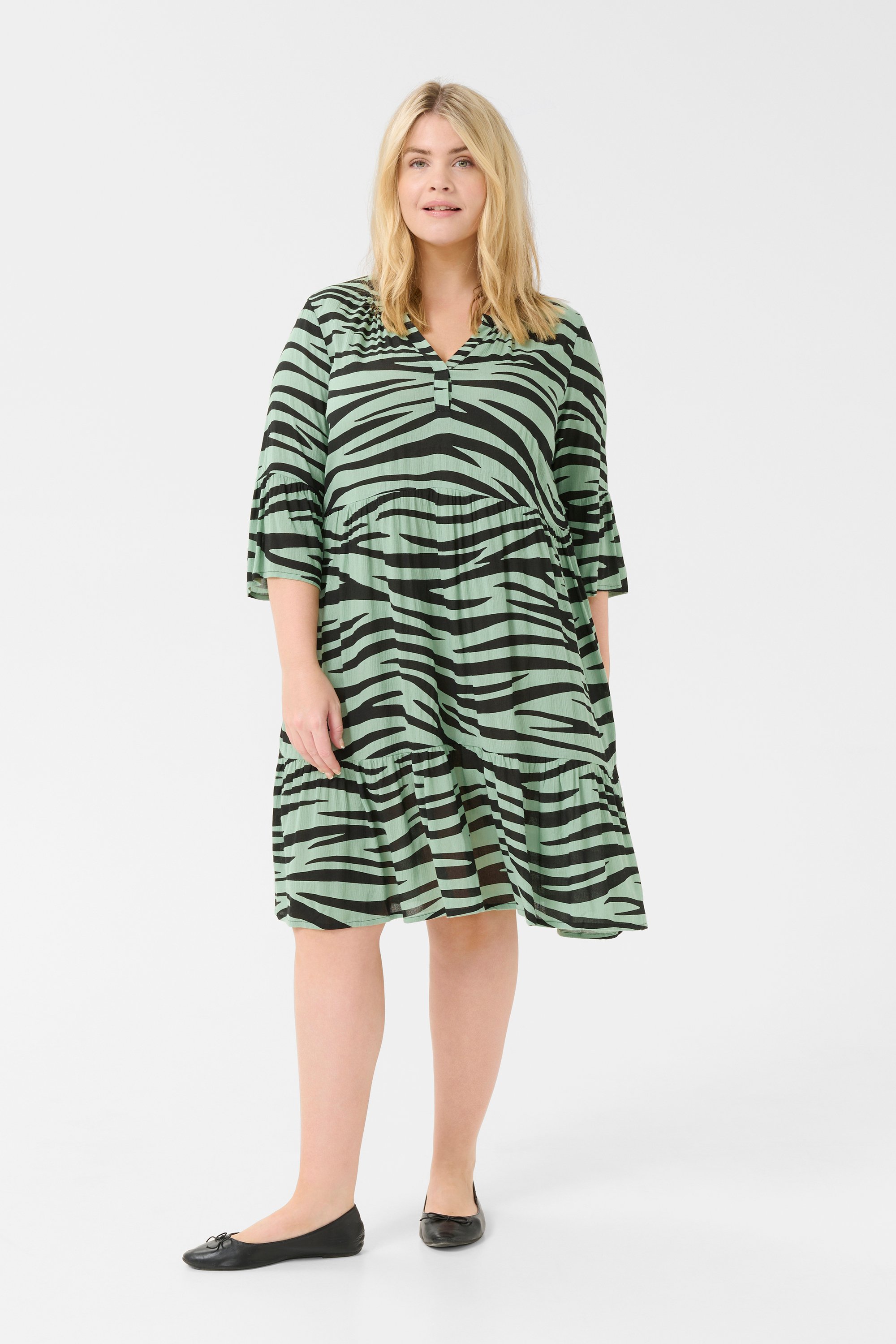 Kleid A-shape black green