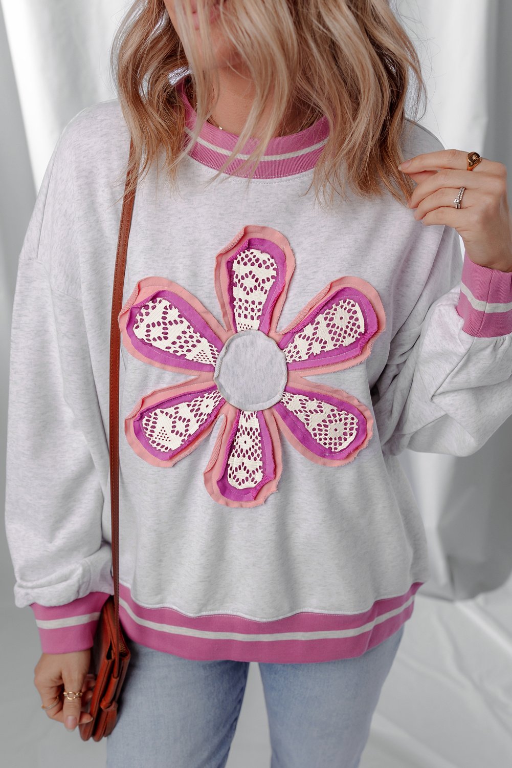 Blumenapplikation Sweatshirt
