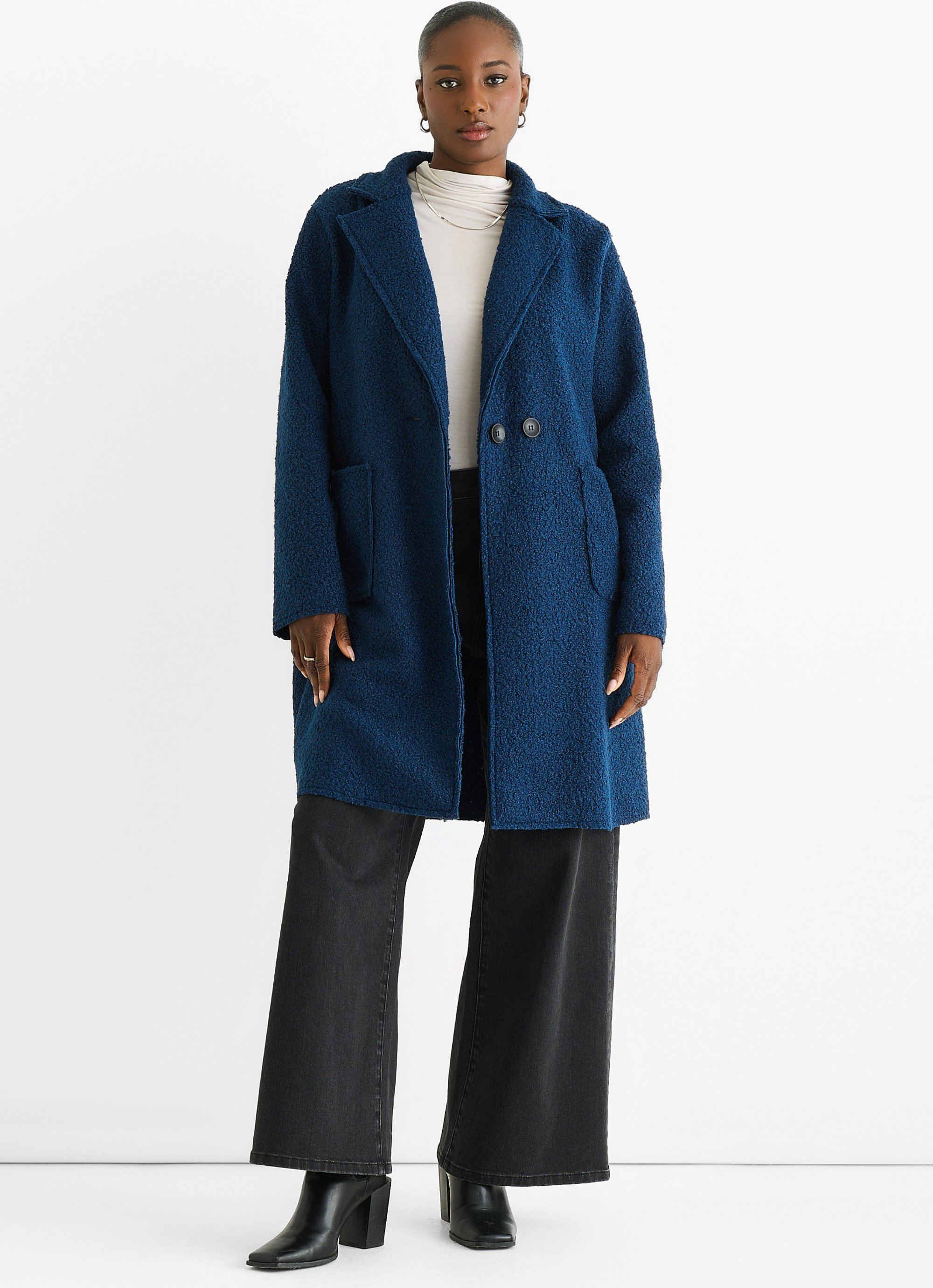 Marineblaue Jacke aus Shearling in mittlerer Länge mit zwei Brüsten