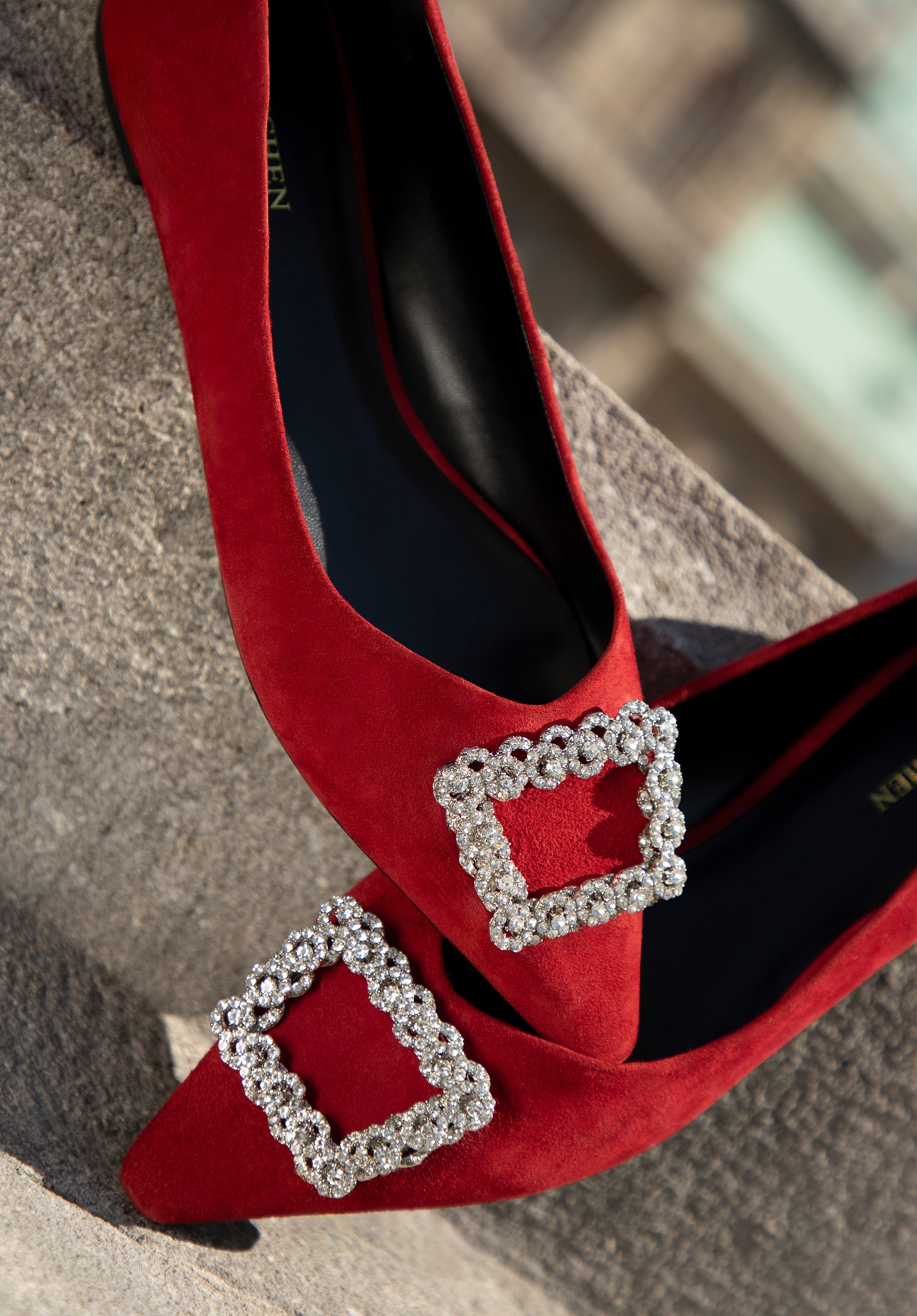 Wittchen Damen-Ballerinas aus rotem Wildleder mit Schnalle