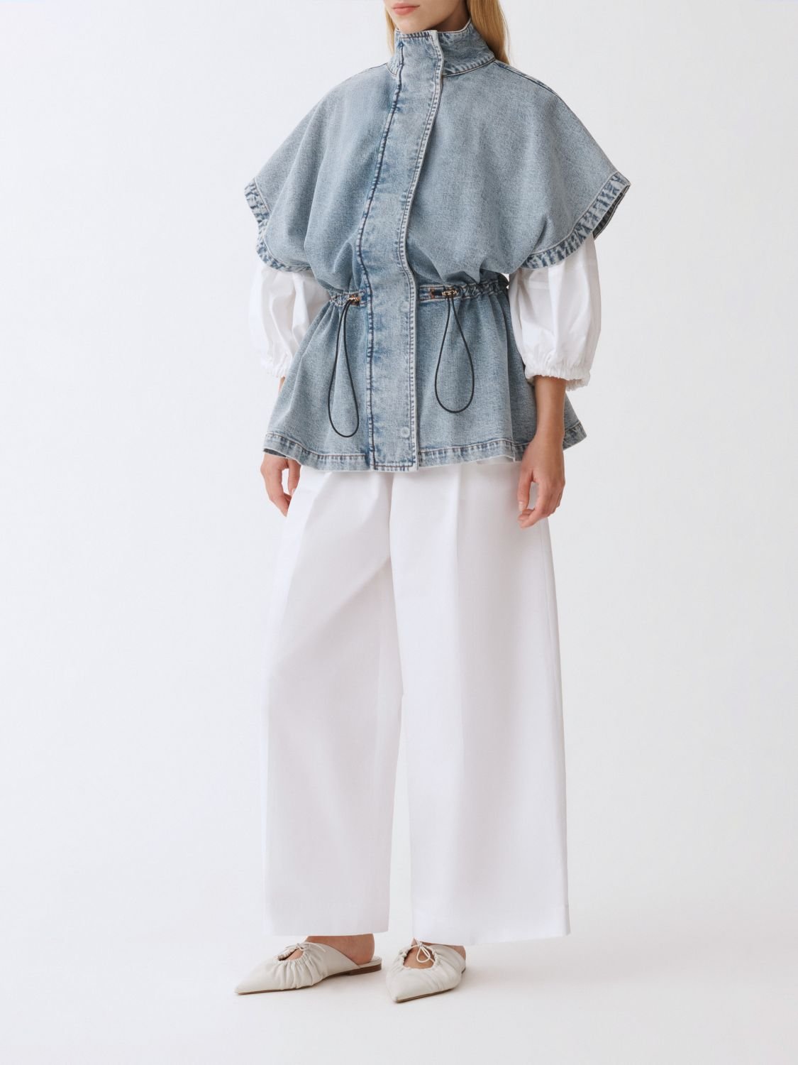 Jeansjacke mit kurzem Ärmel, lässiger Schnitt