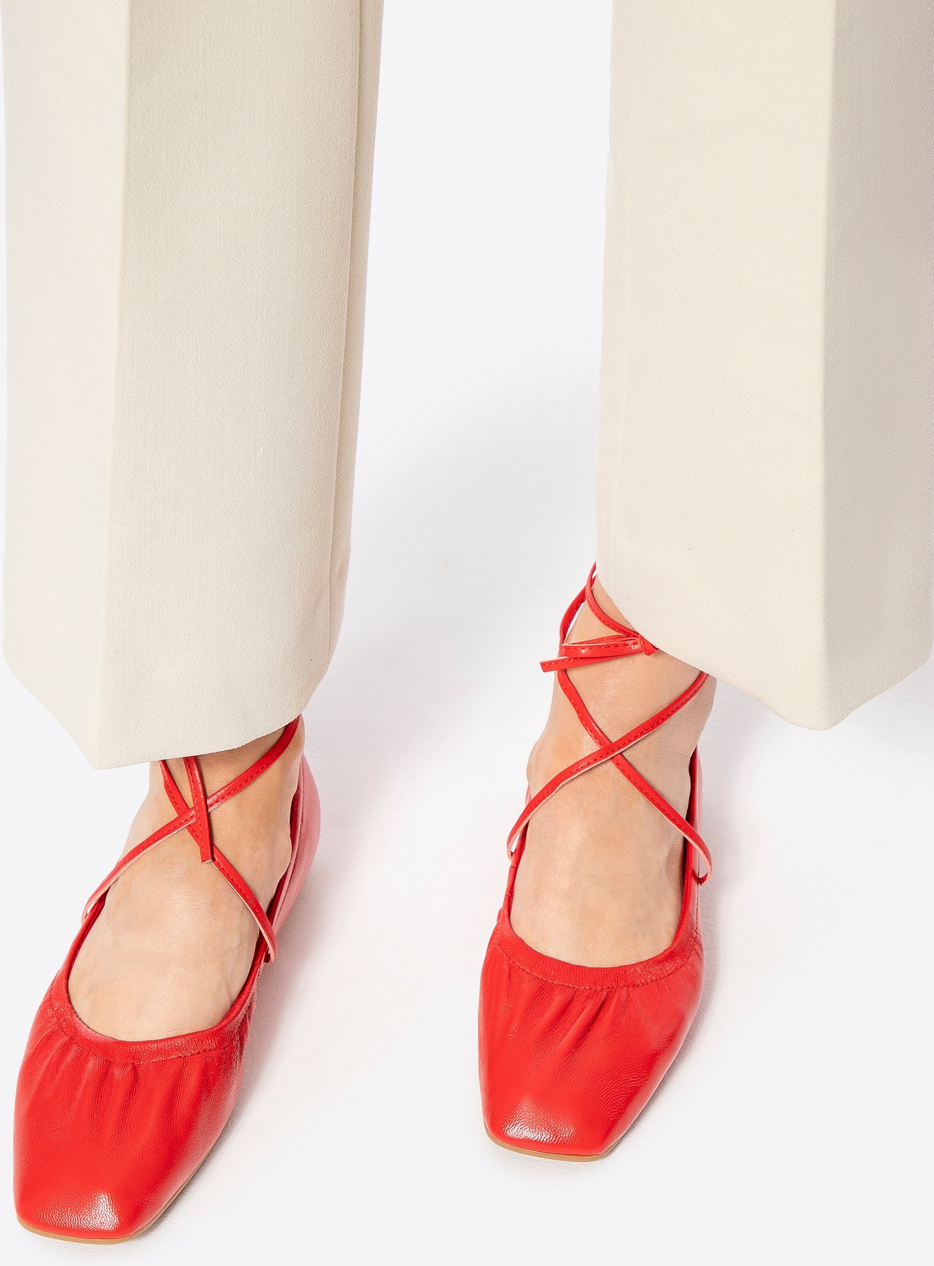 Wittchen Damen-Ballerinas aus echtem Leder mit Bändern, Rot, Echtleder