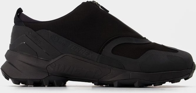 Y-3 Swift R3 Low Gtx Turnschuhe in schwarzem Stoff