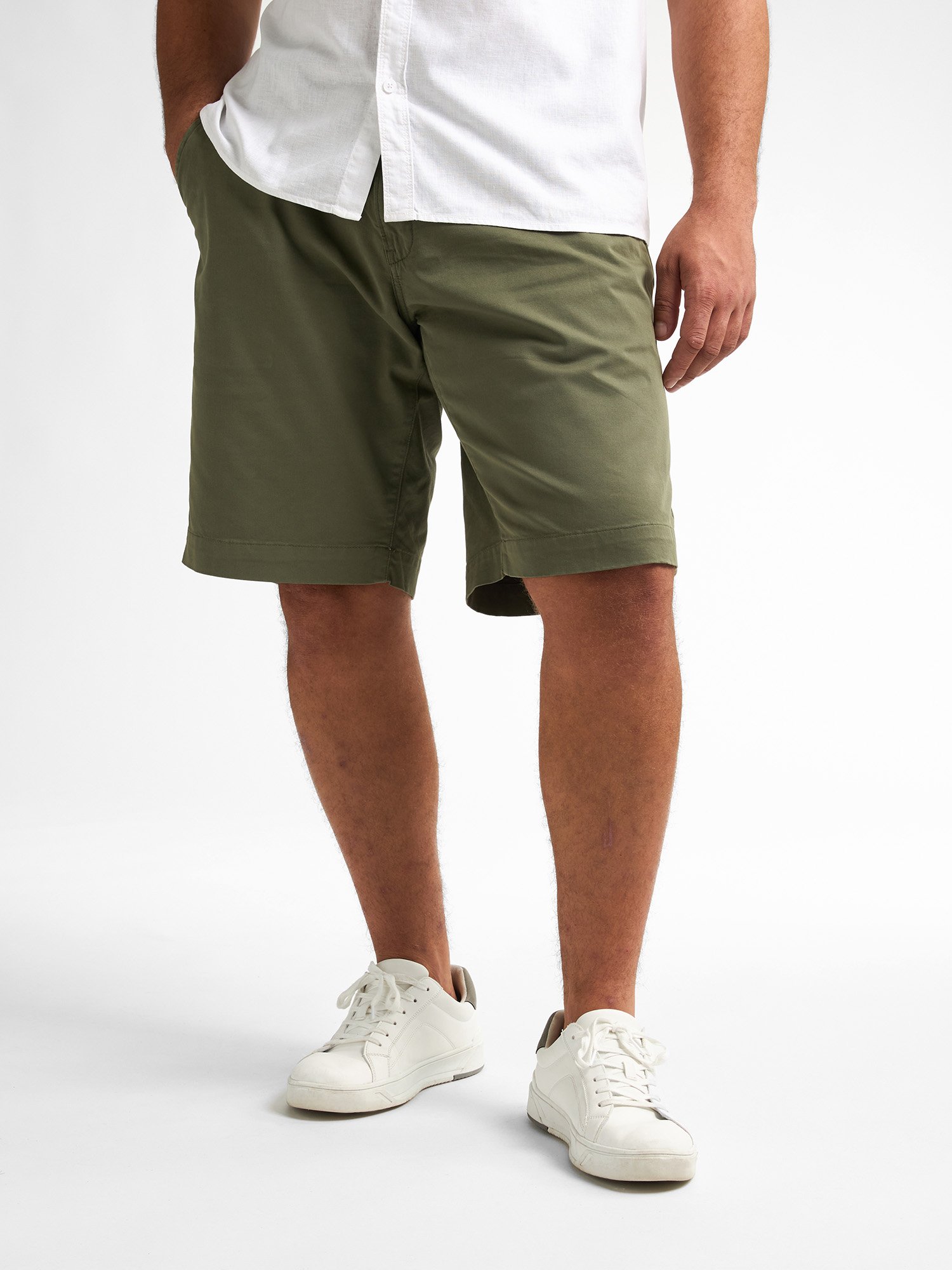 Petrol Industries - Plus Size Chino Short mit Gürtel Waveview Herren - Grün