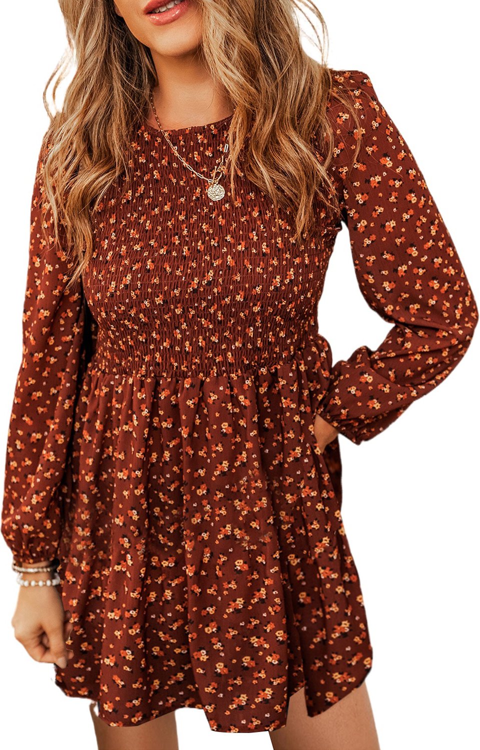 Braunes Blumen-Minikleid mit gerafftem Oberteil
