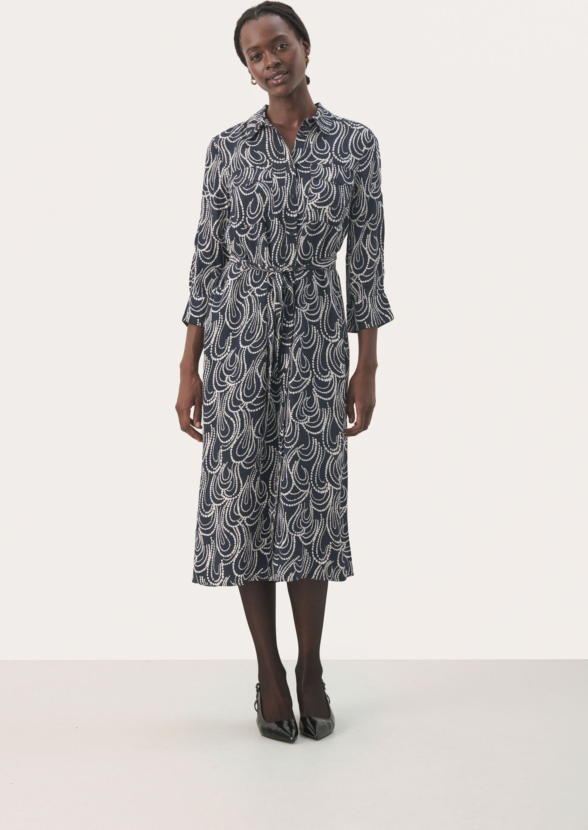 Kleid Gerade Passform Dark Navy Dot Chain navy