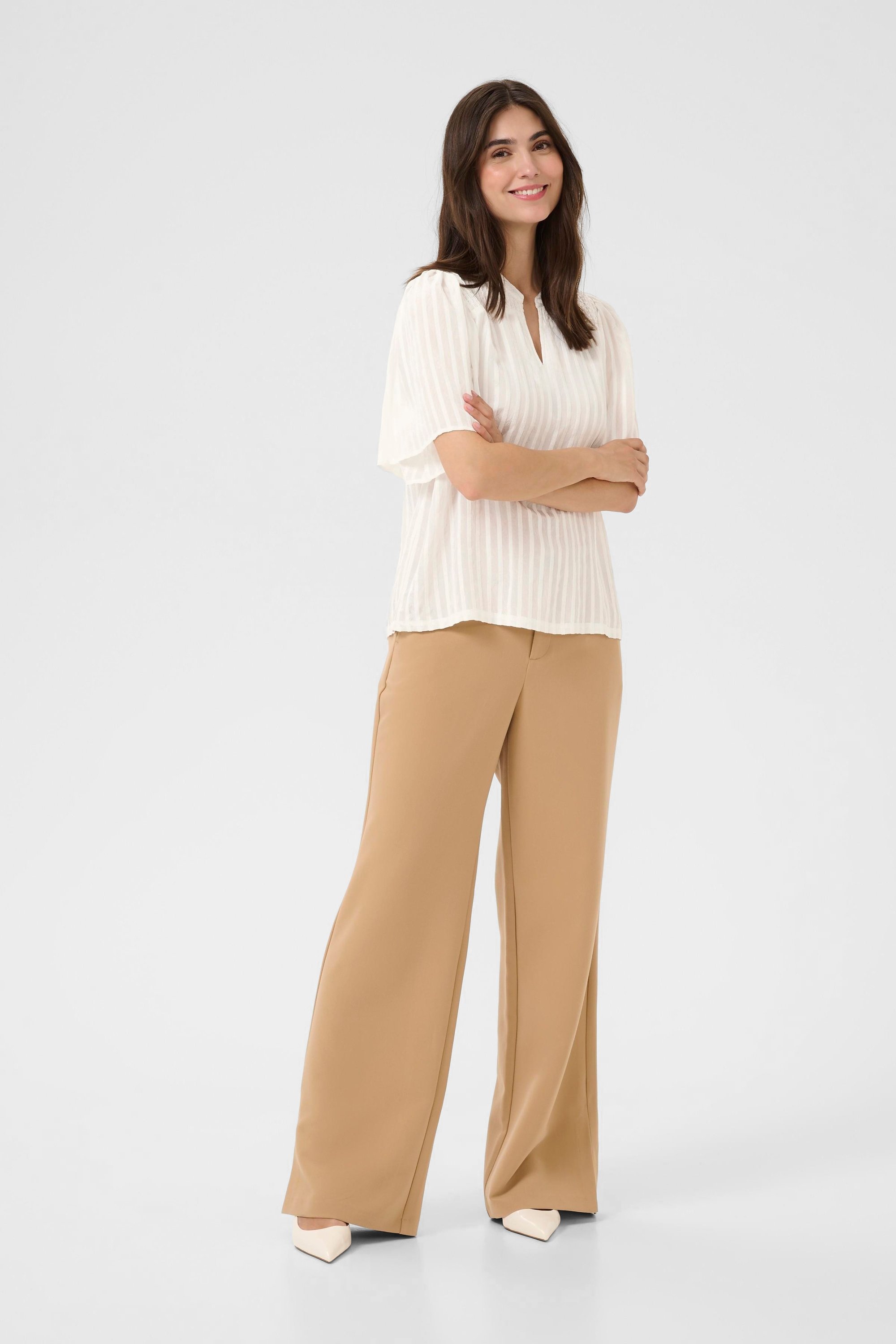 Kurzarm-Bluse CUchenitha Feminine white