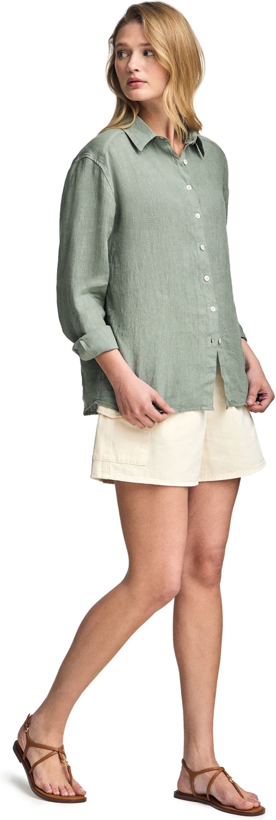 Leinenhemd Garment Dye armeegrün mit gesticktem Monogramm