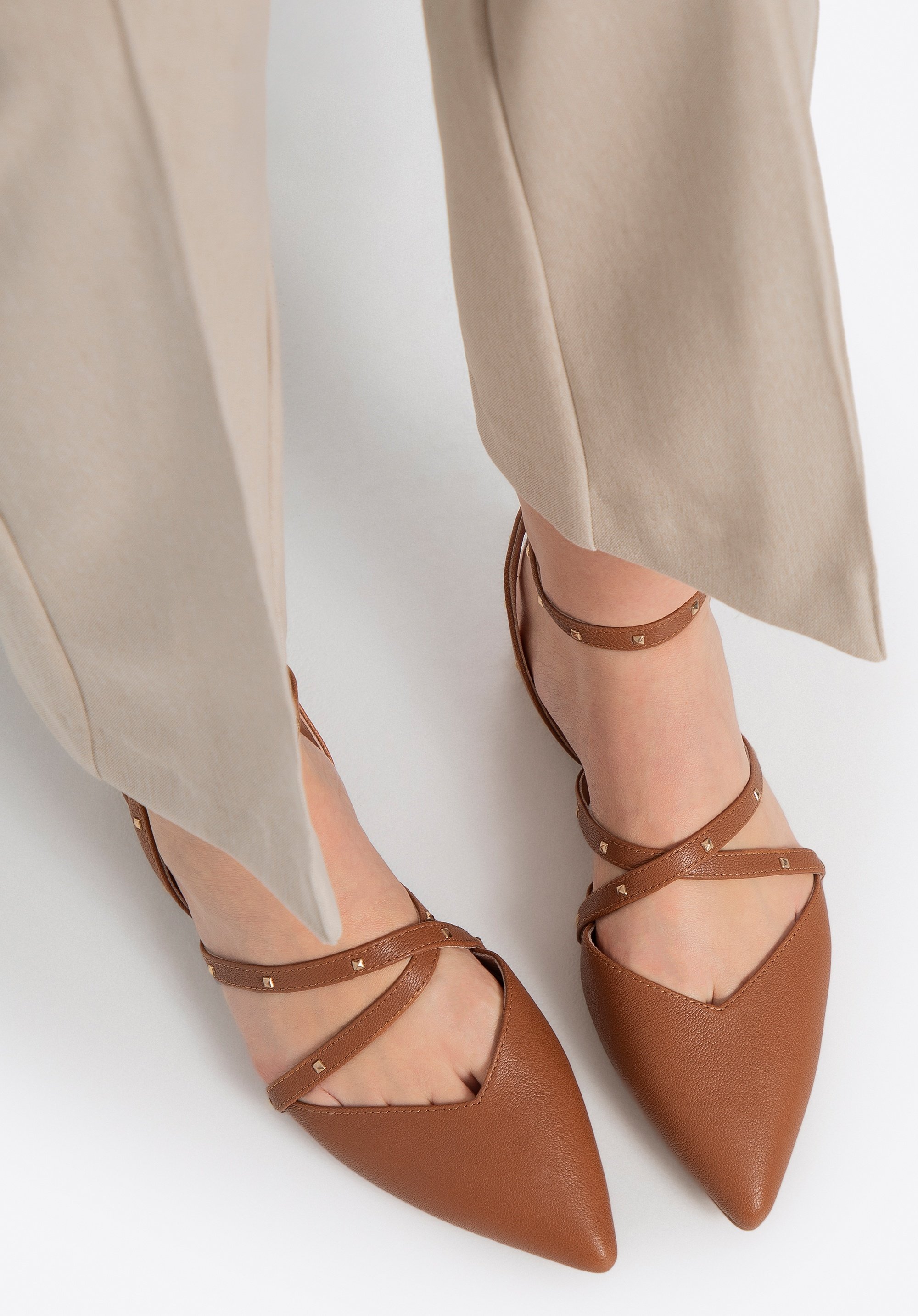 Wittchen Damen-Ballerinas aus Leder mit Metallic-Akzenten, braunes Naturleder