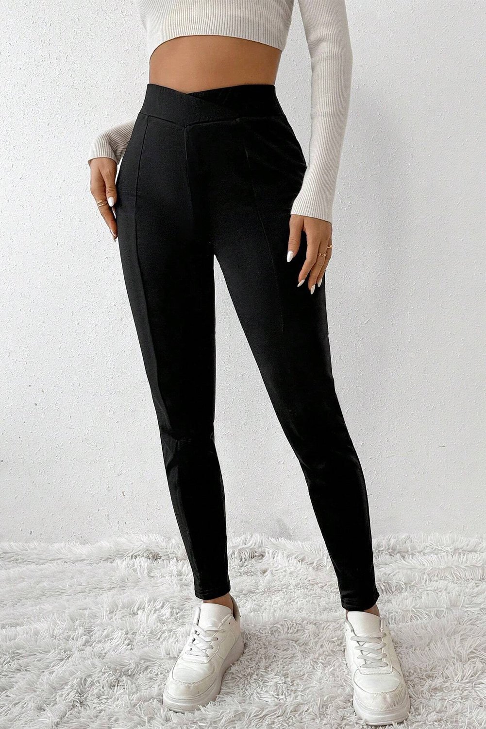 Hoch geschnittene Slim-Fit Leggings
