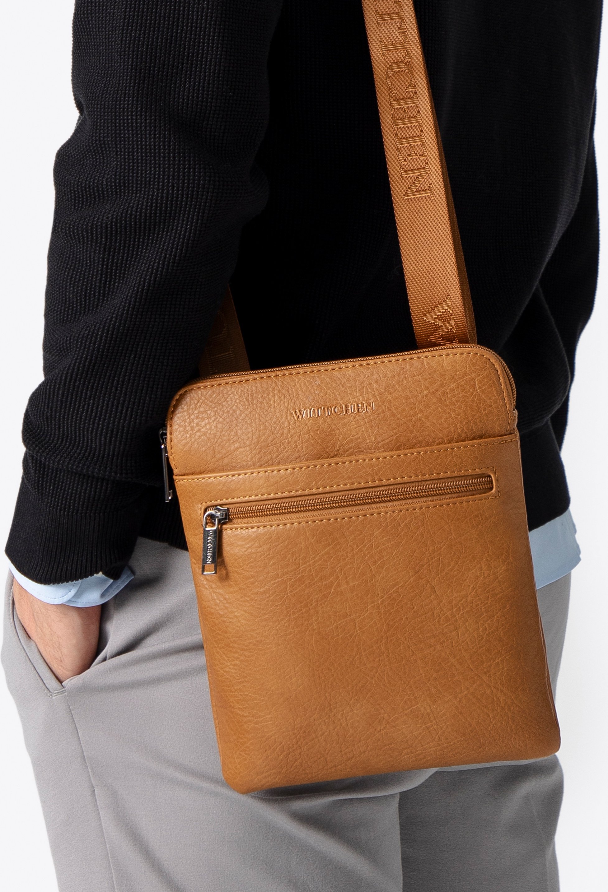 Wittchen Herren-Umhängetasche, klein, aus braunem Kunstleder