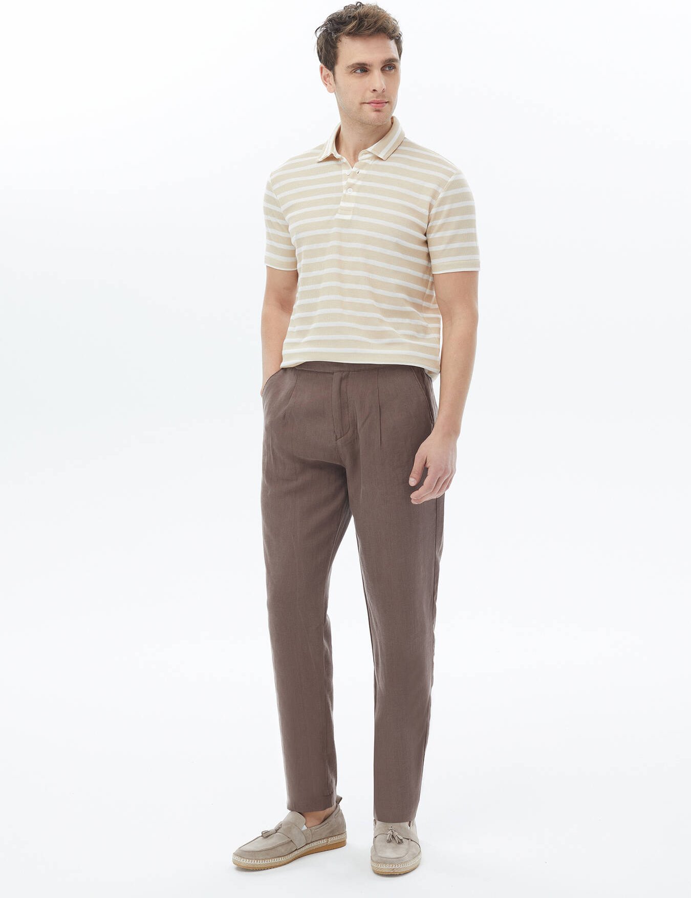 Gestreiftes T-Shirt aus Baumwollmischung mit Polokragen