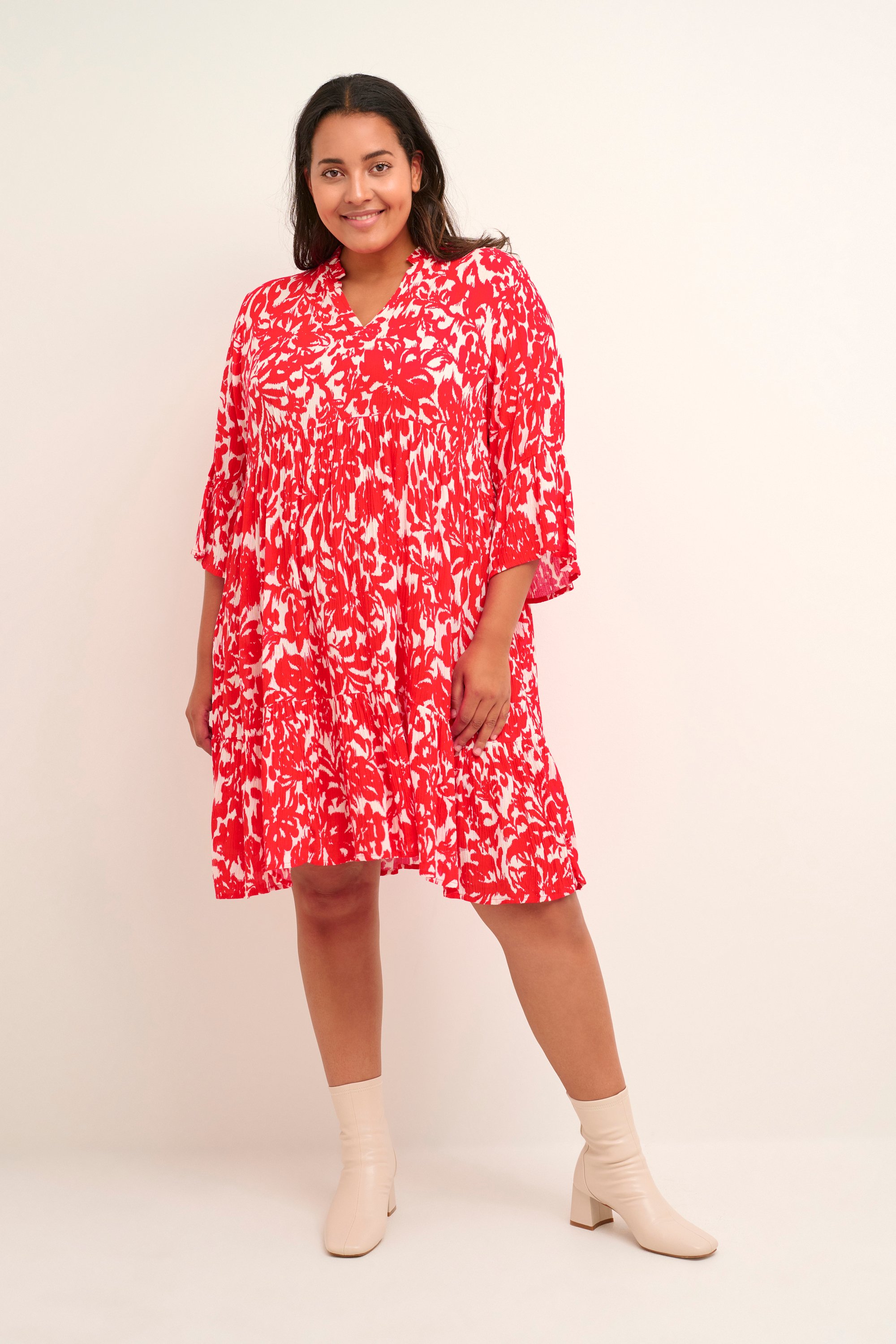 Kleid A-Form white red