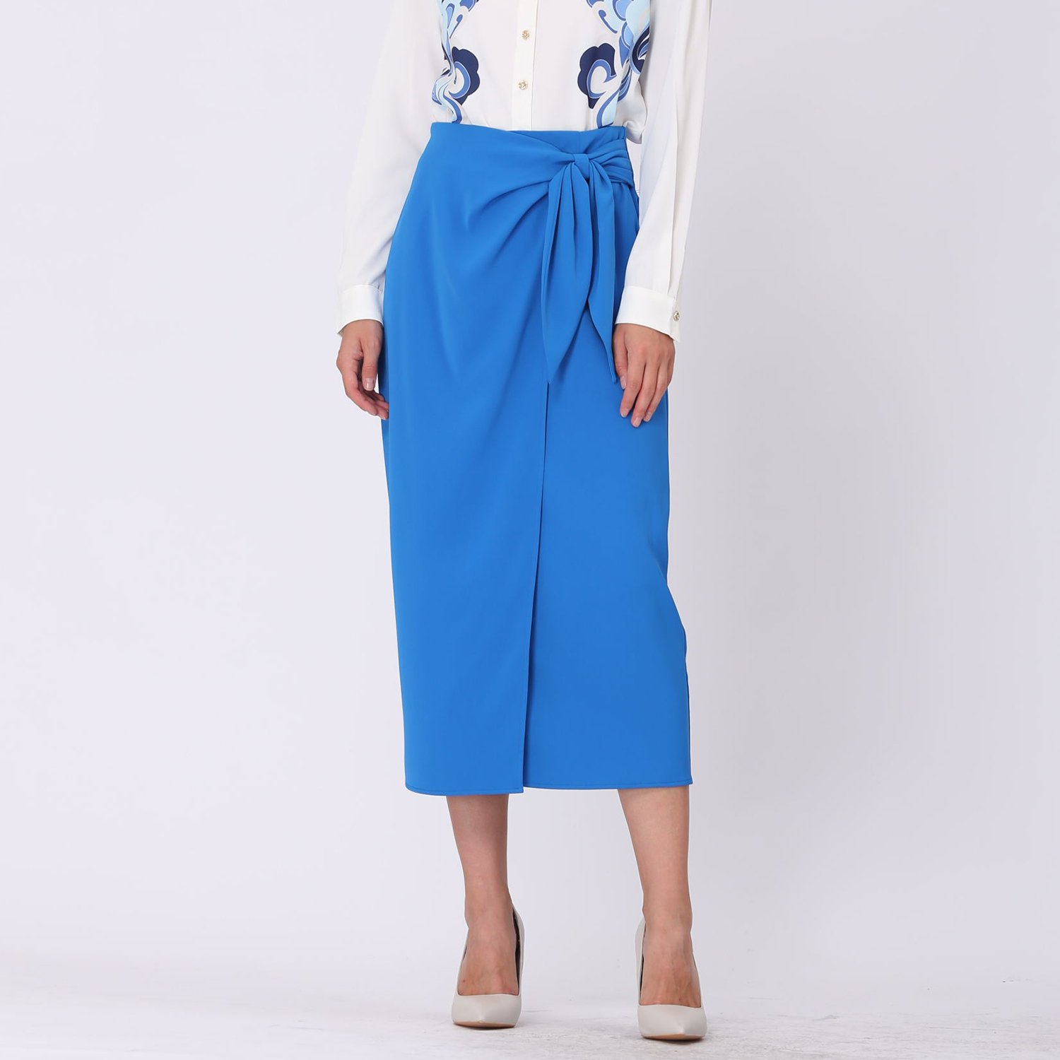 Seitlich gebundener Wickelrock