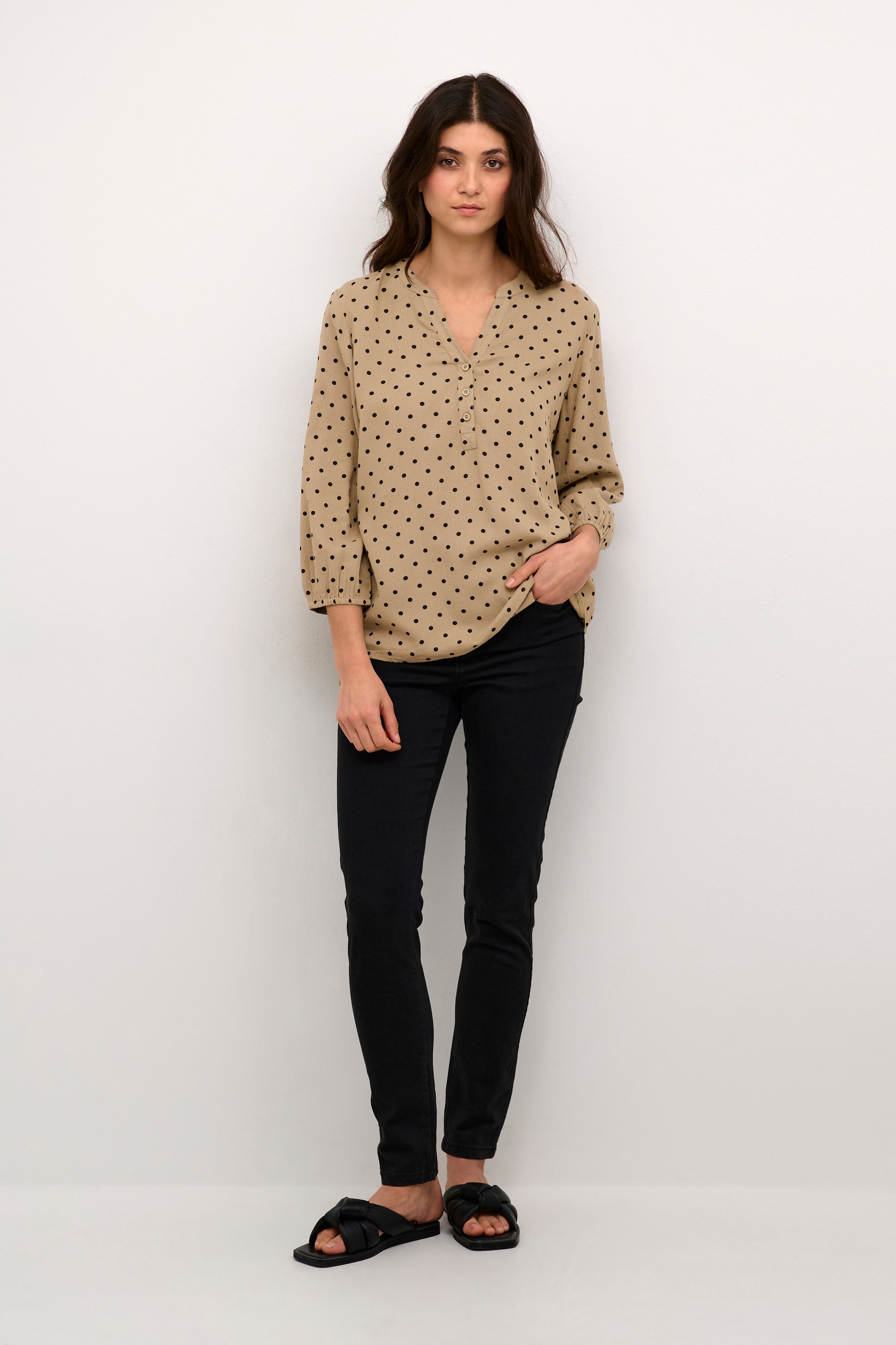 Langarm-Bluse Regular fit Chinchilla/Black Dot Print beige