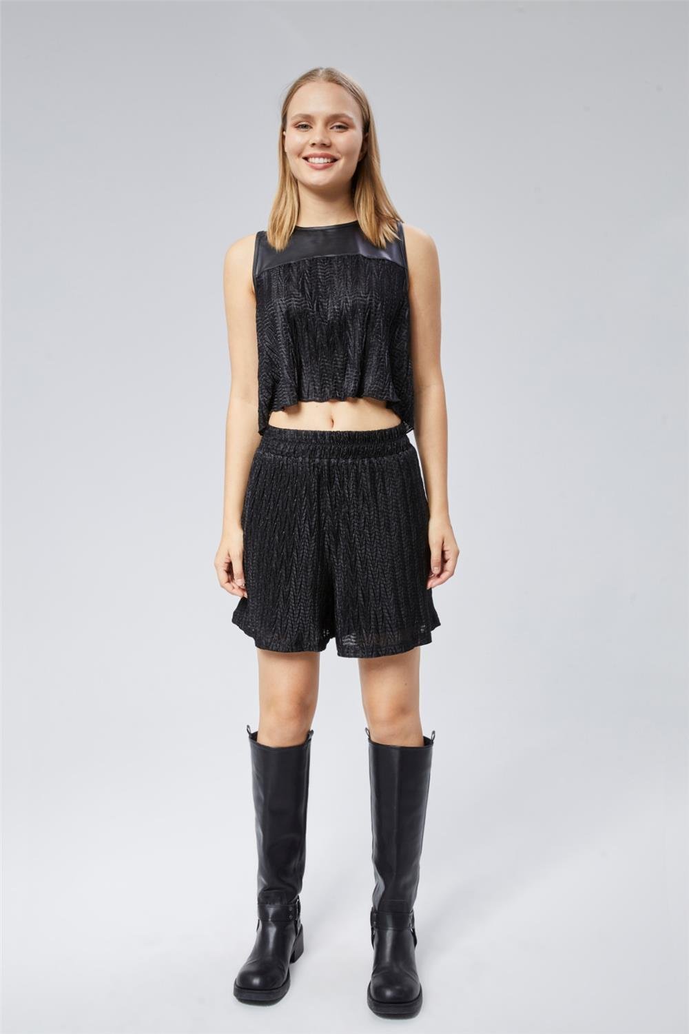 Gestreifter Gummibund 2-Taschen Shorts