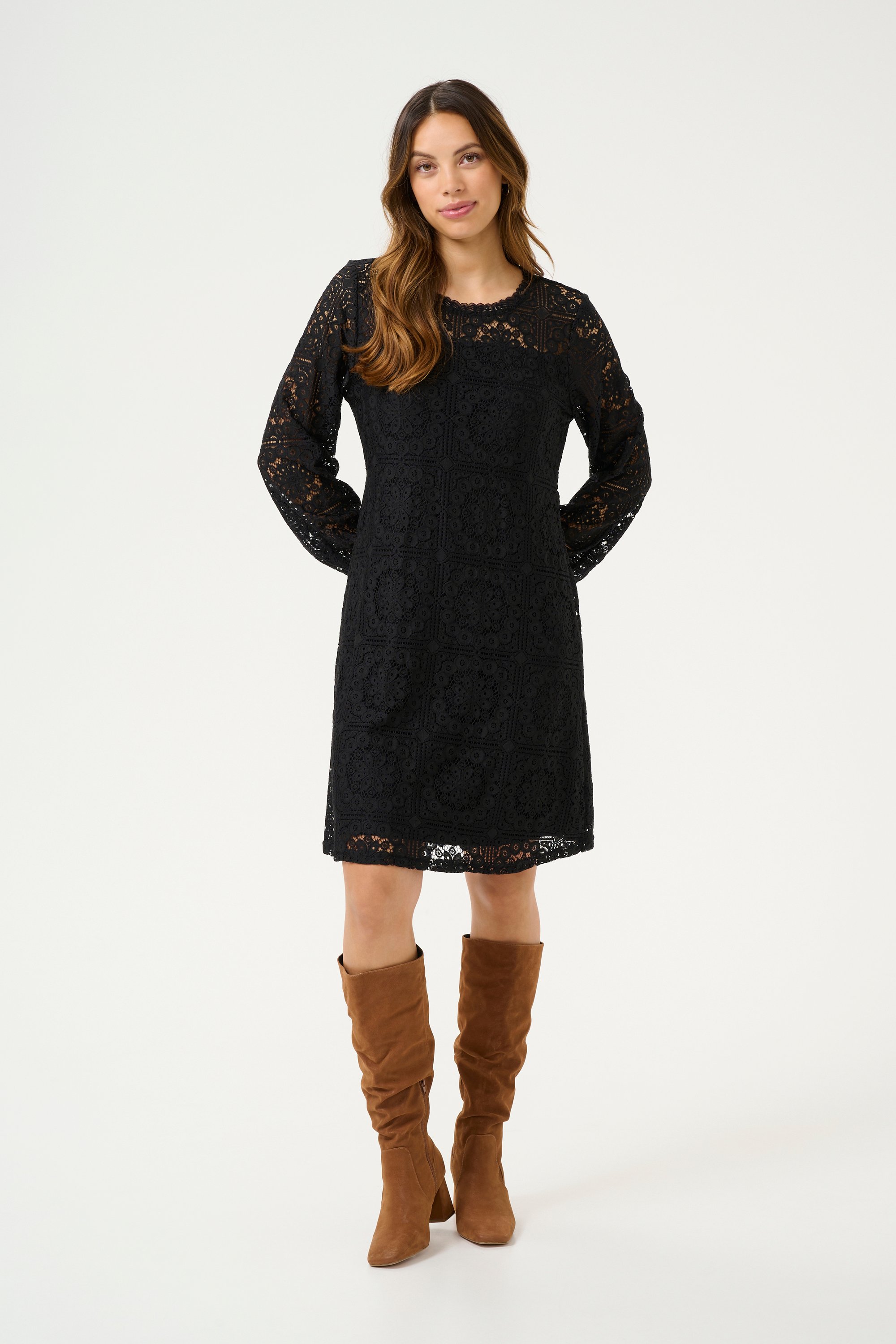 Kleid Feminine Pitch Blac