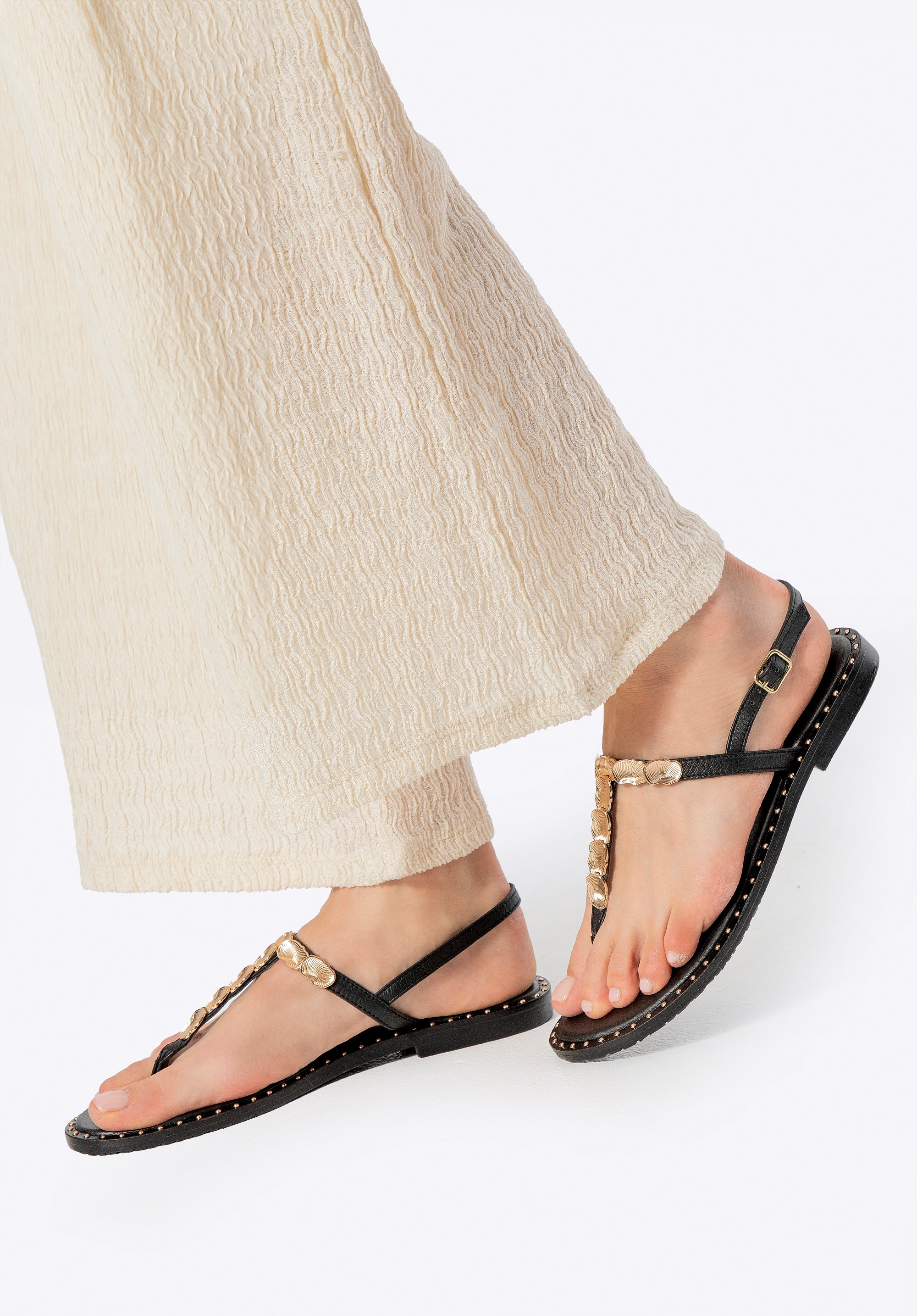 Wittchen Damen-Sandalen aus Naturleder mit Verzierungen, schwarz