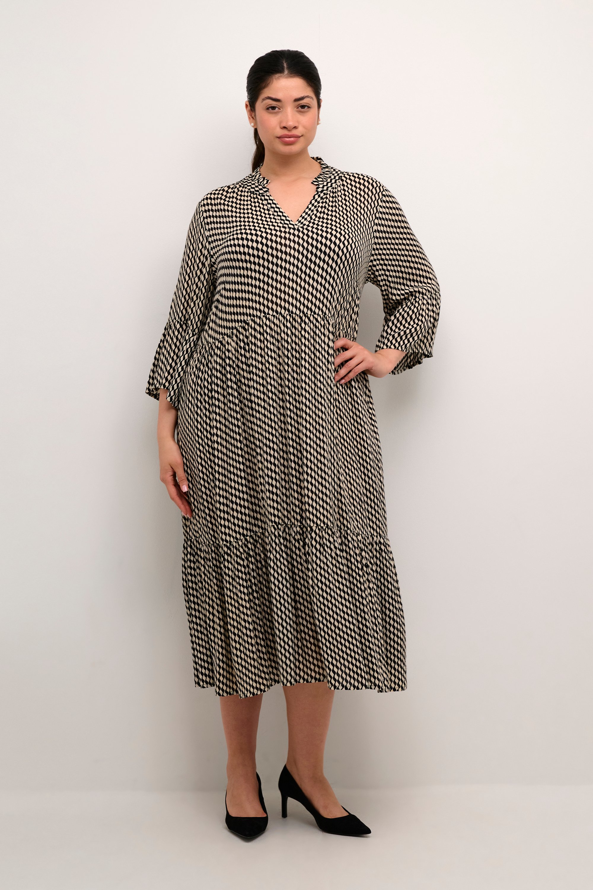 Kleid A-shape black white