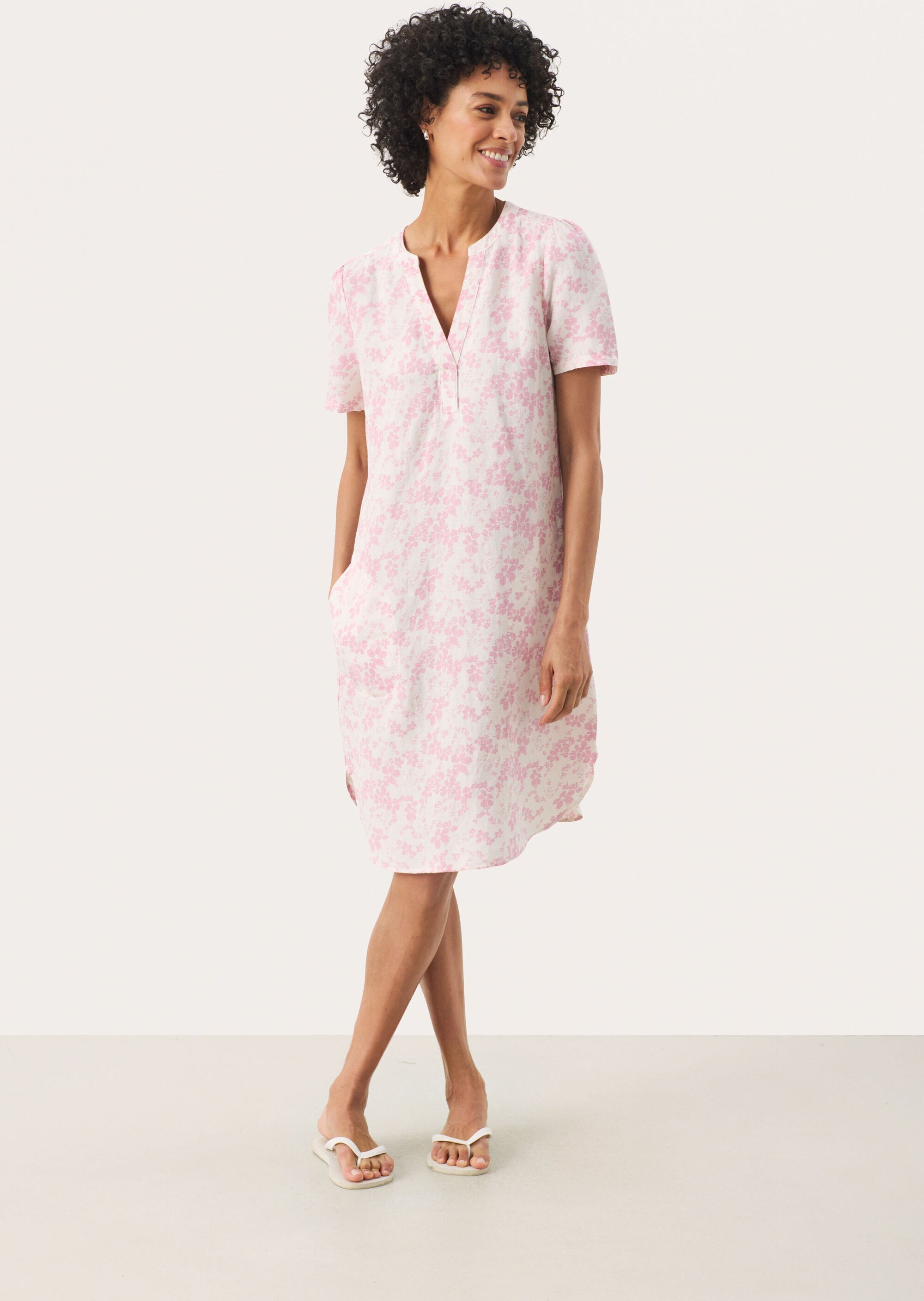 Kleid Gerade Passform pink white