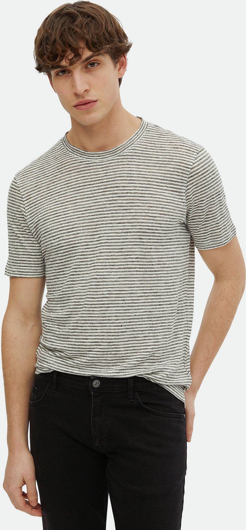 Gestreiftes Fahrrad-Kragen-T-Shirt