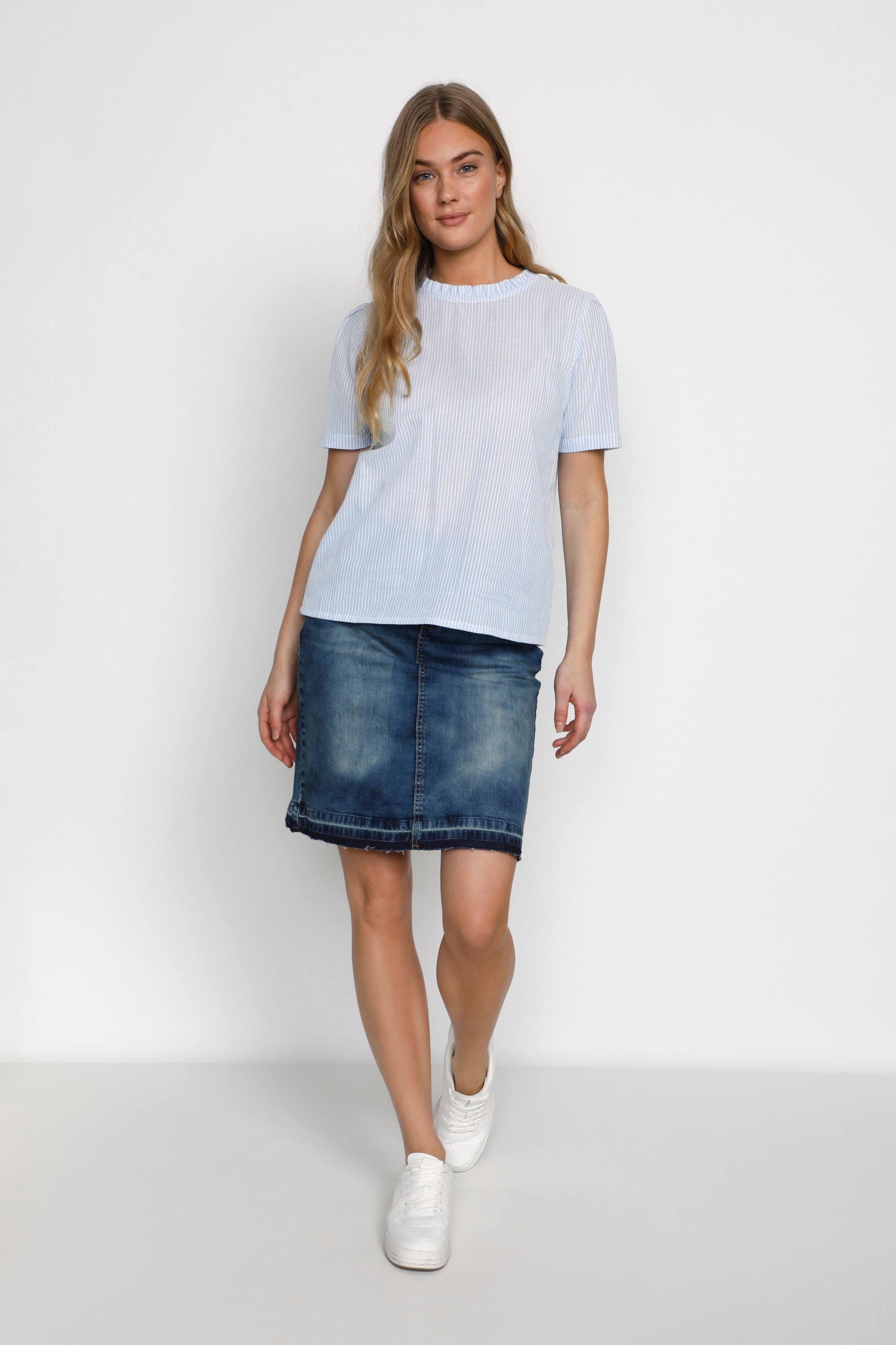Elegantes Oversized-Top blue white