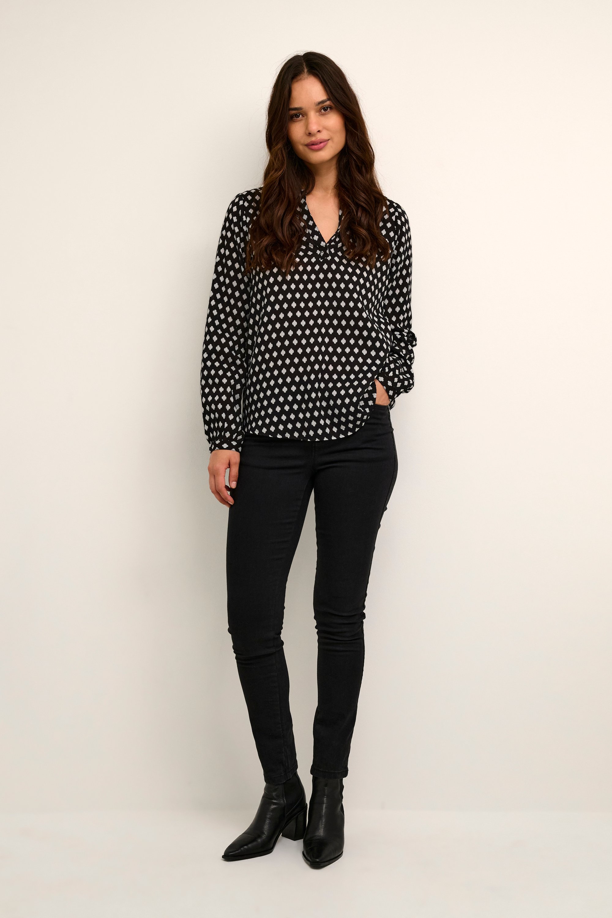 Thumbnail - Langarm-Bluse Regular fit Black Square Print black white