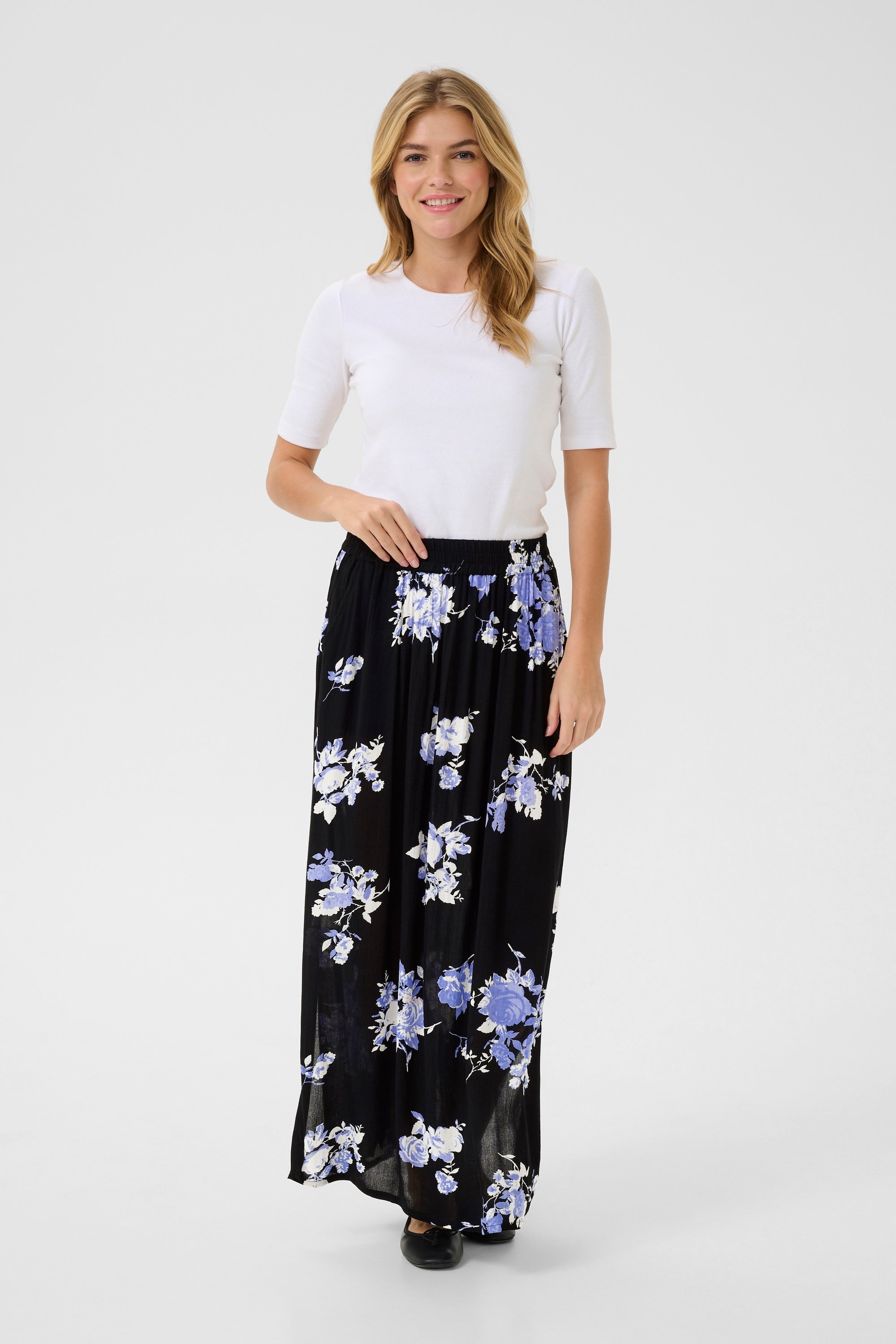 Rock A-shape Black / Blue Flower Print black blue