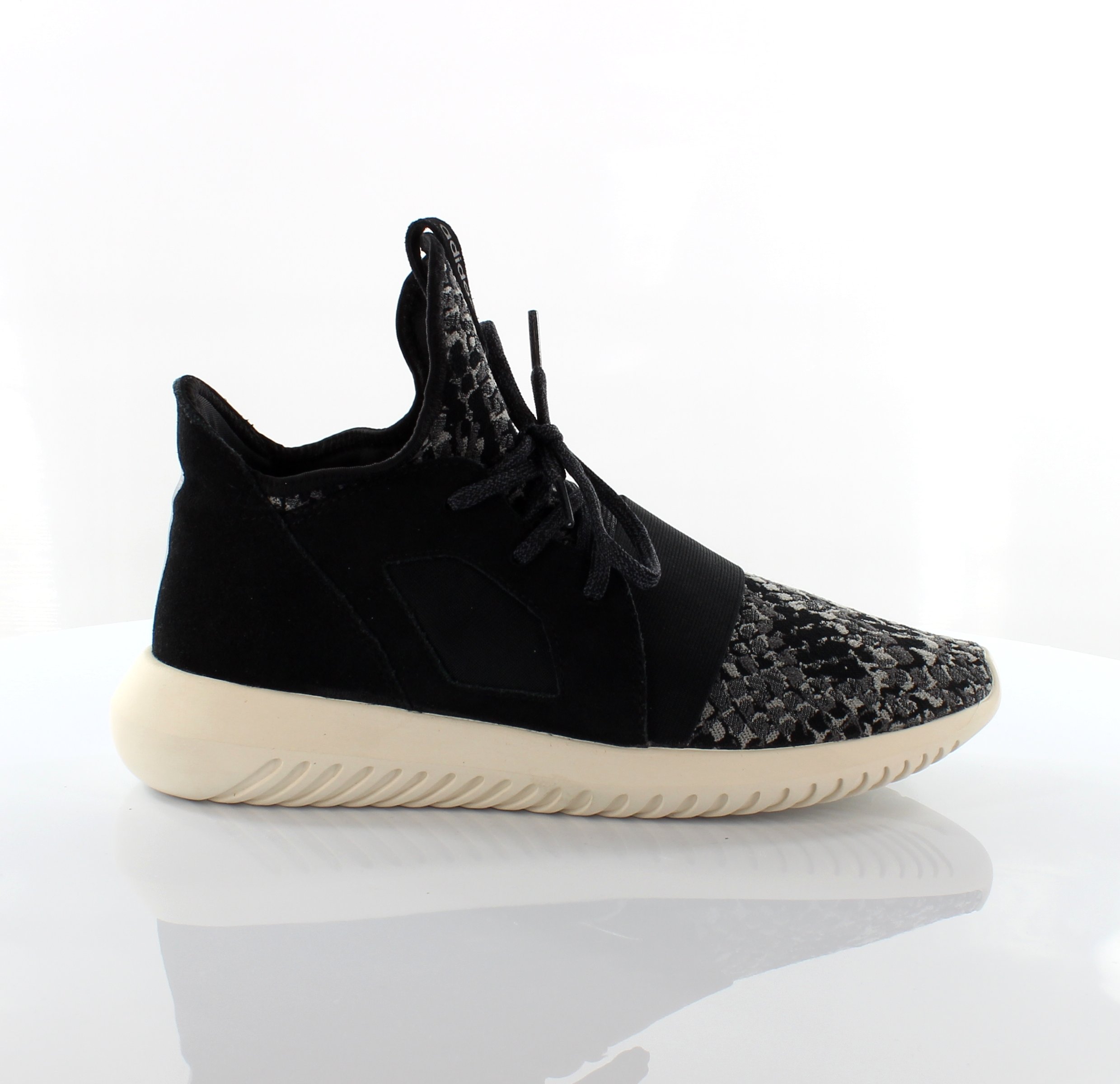 Adidas röhrenförmige trotzige PK Womens Black Trainer