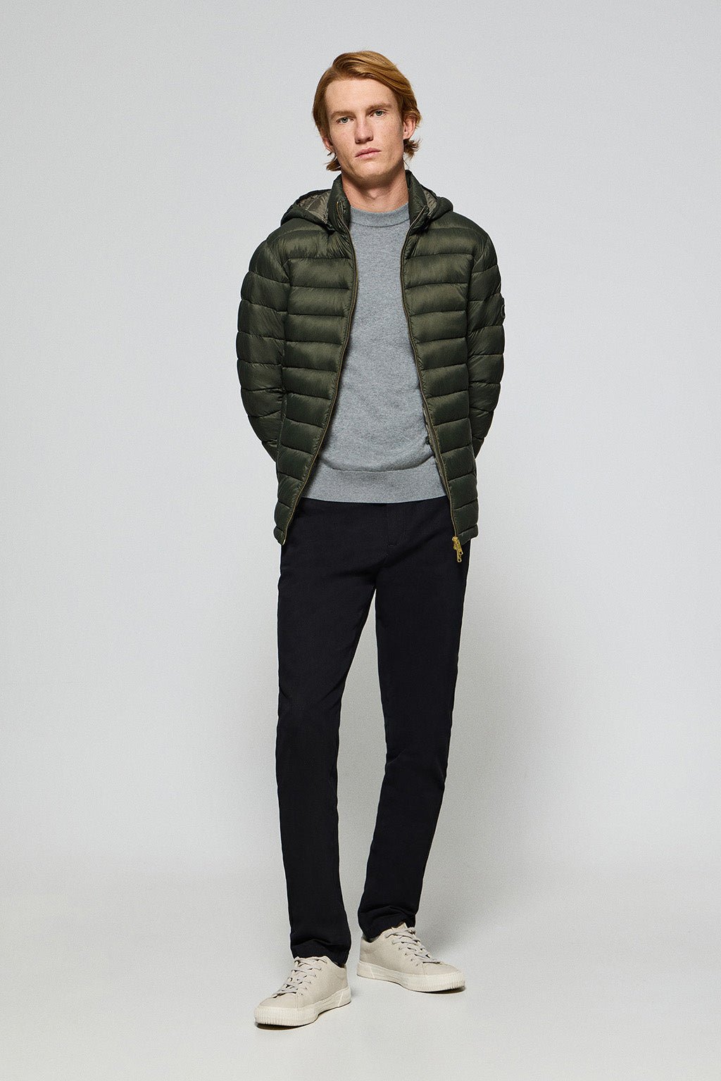 Ultraleichte Jacke Corey grün mit abnehmbarer Kapuze und PC Stickerei