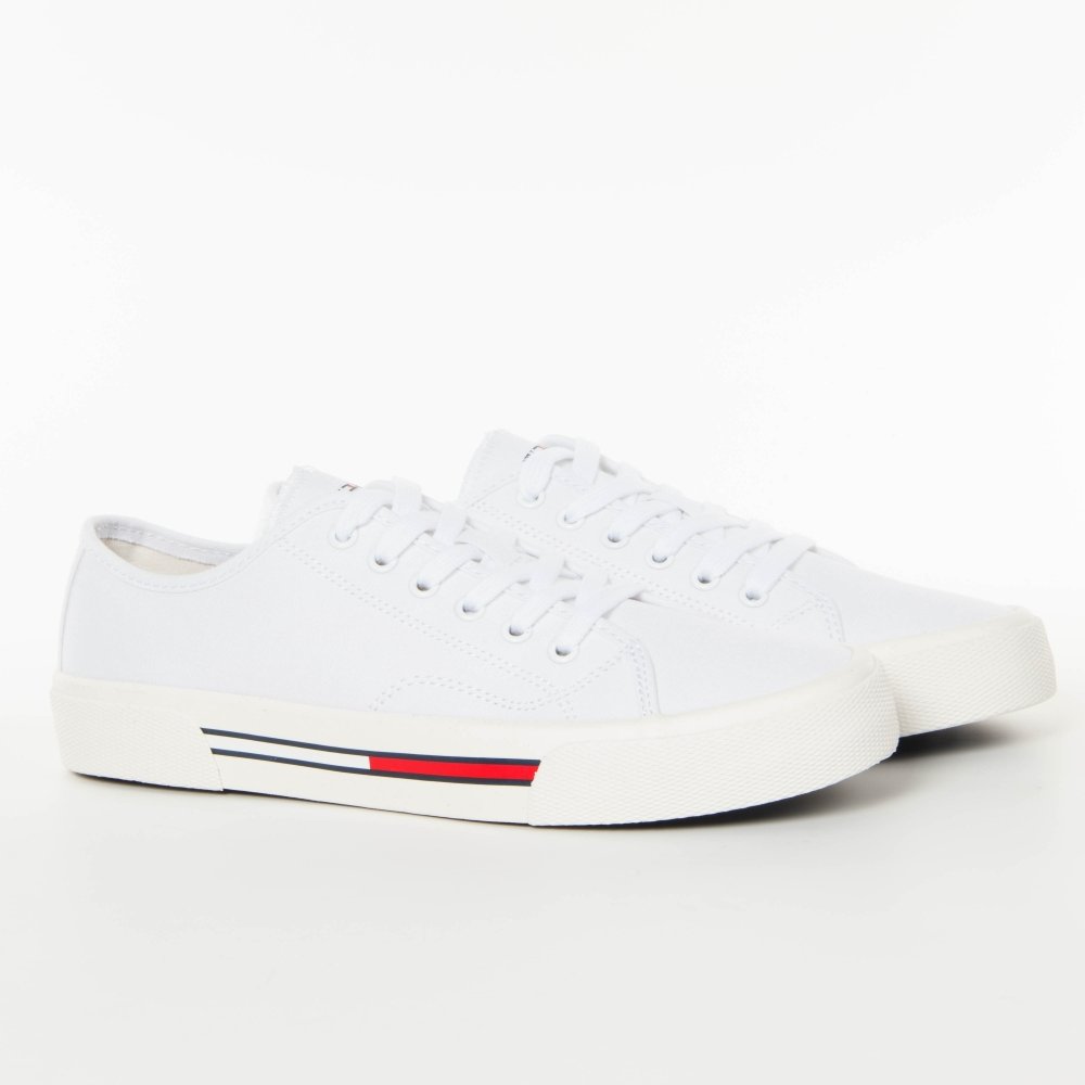 Kaufen Sie Tommy Hilfiger Tommy Jeans Low Cut Canvas Sneakers für Damen in Weiß