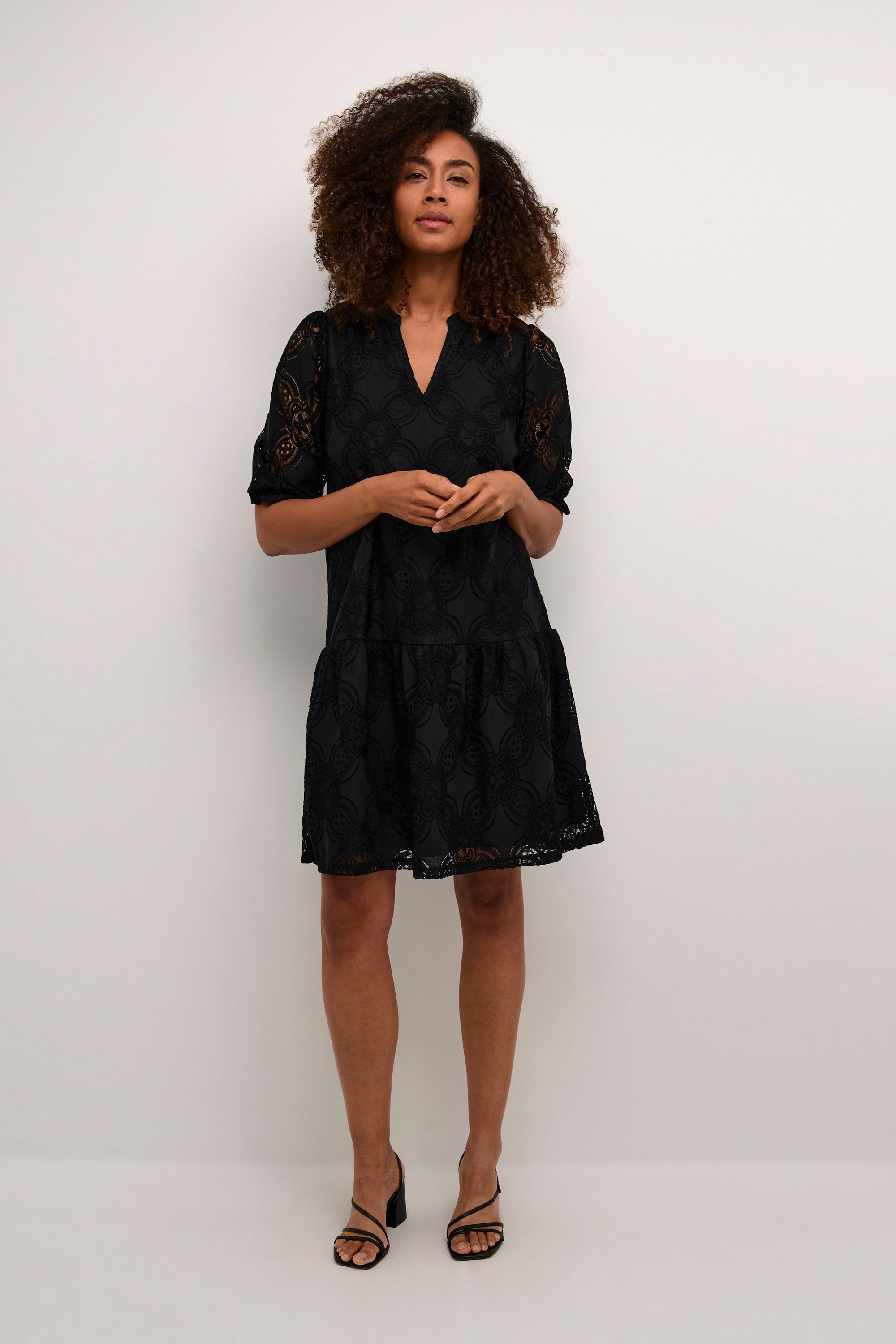 Thumbnail - Kleid mit lockerem Schnitt black