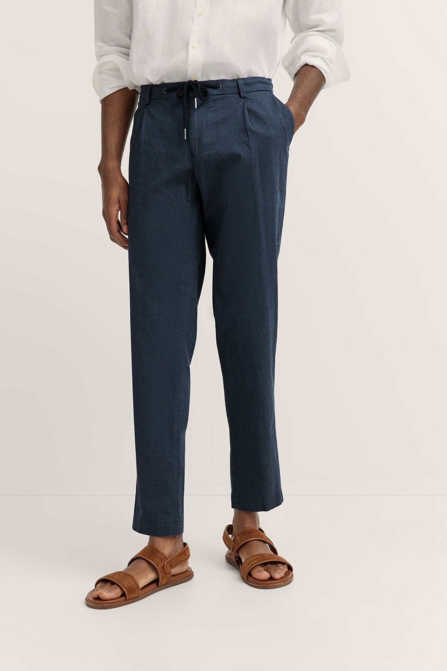 Thumbnail - Bugatti Herren Bundfaltenhose mit Baumwoll-Leinen-Mix