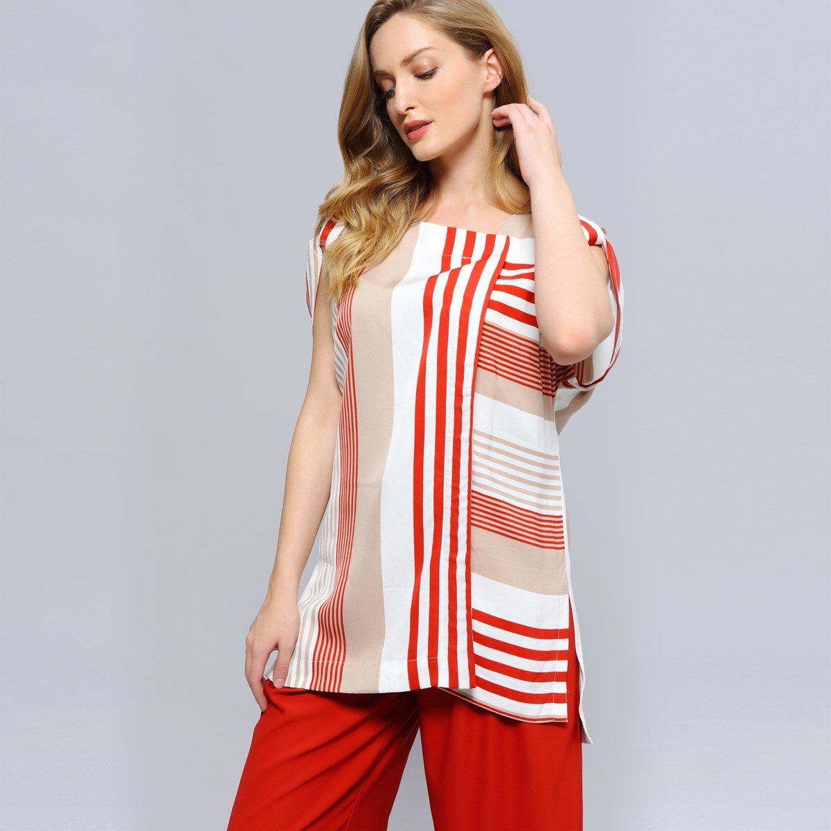 Langes Spieloberteil mit Streifendruck