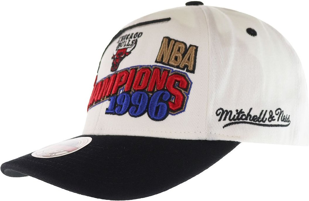 Mitchell & Ness 96 Chicago Bulls Champions Wave Herren-Kappe, weiß