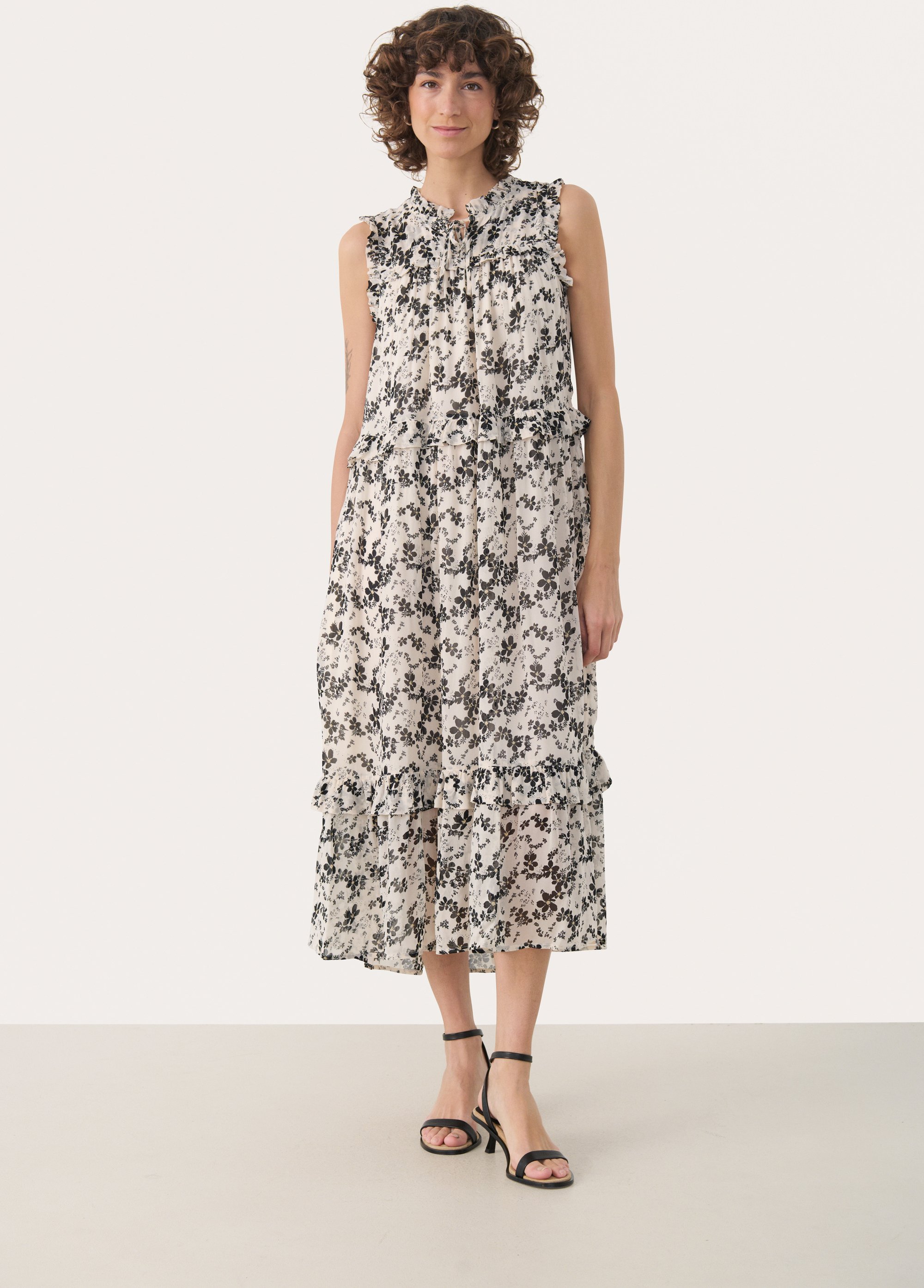 Kleid Gerade Passform black offwhite